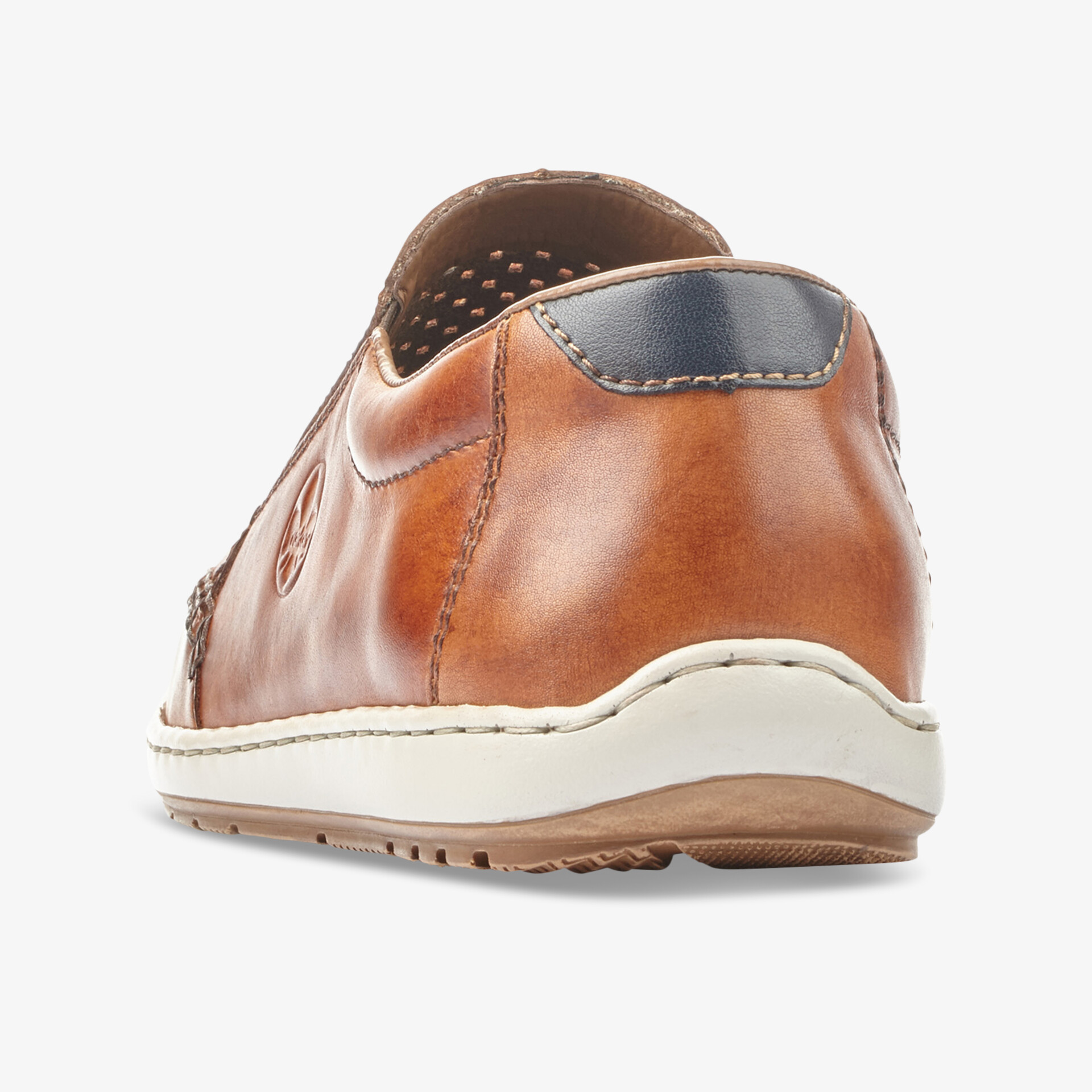 Eleganter brauner Lederschuh mit weißer Sohle, bequem und strapazierfähig, sportlich und hochwertig verarbeitet, seitliche Rückansicht