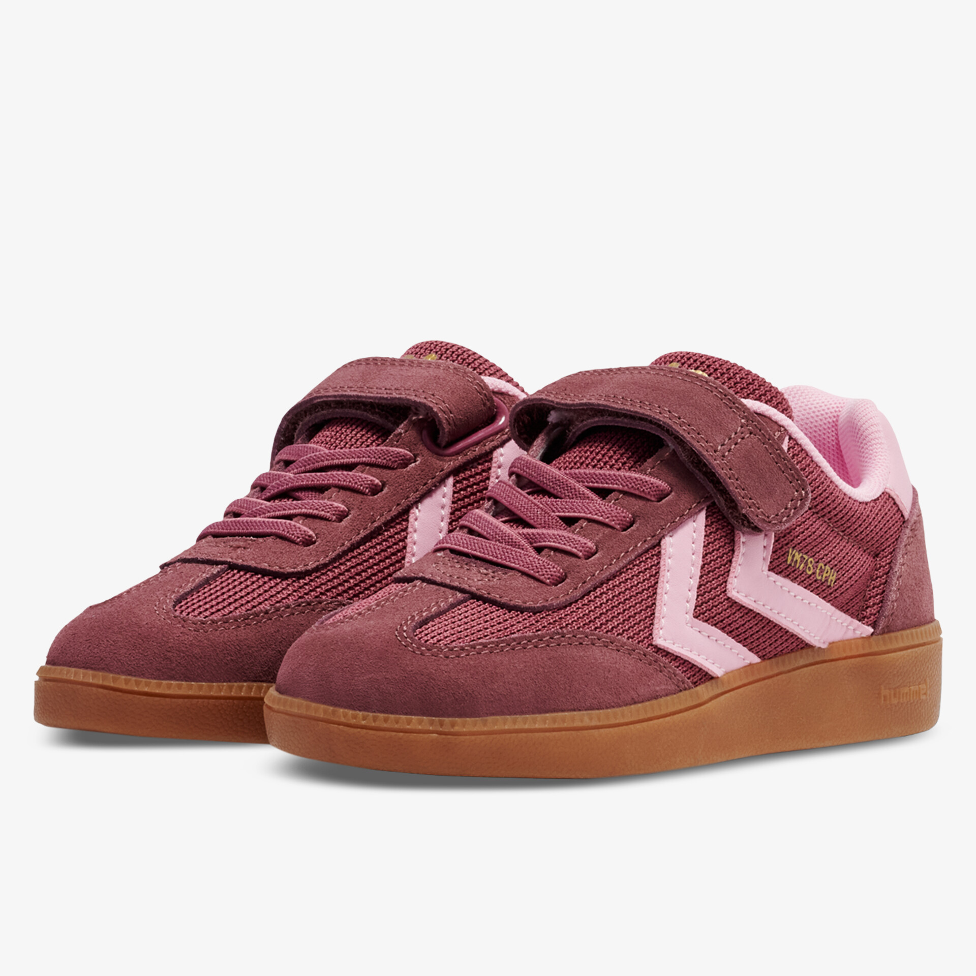 Stylische Schuhe in Rot mit Klettverschluss und rutschfester Sohle. Perfekt für aktiven Gebrauch.