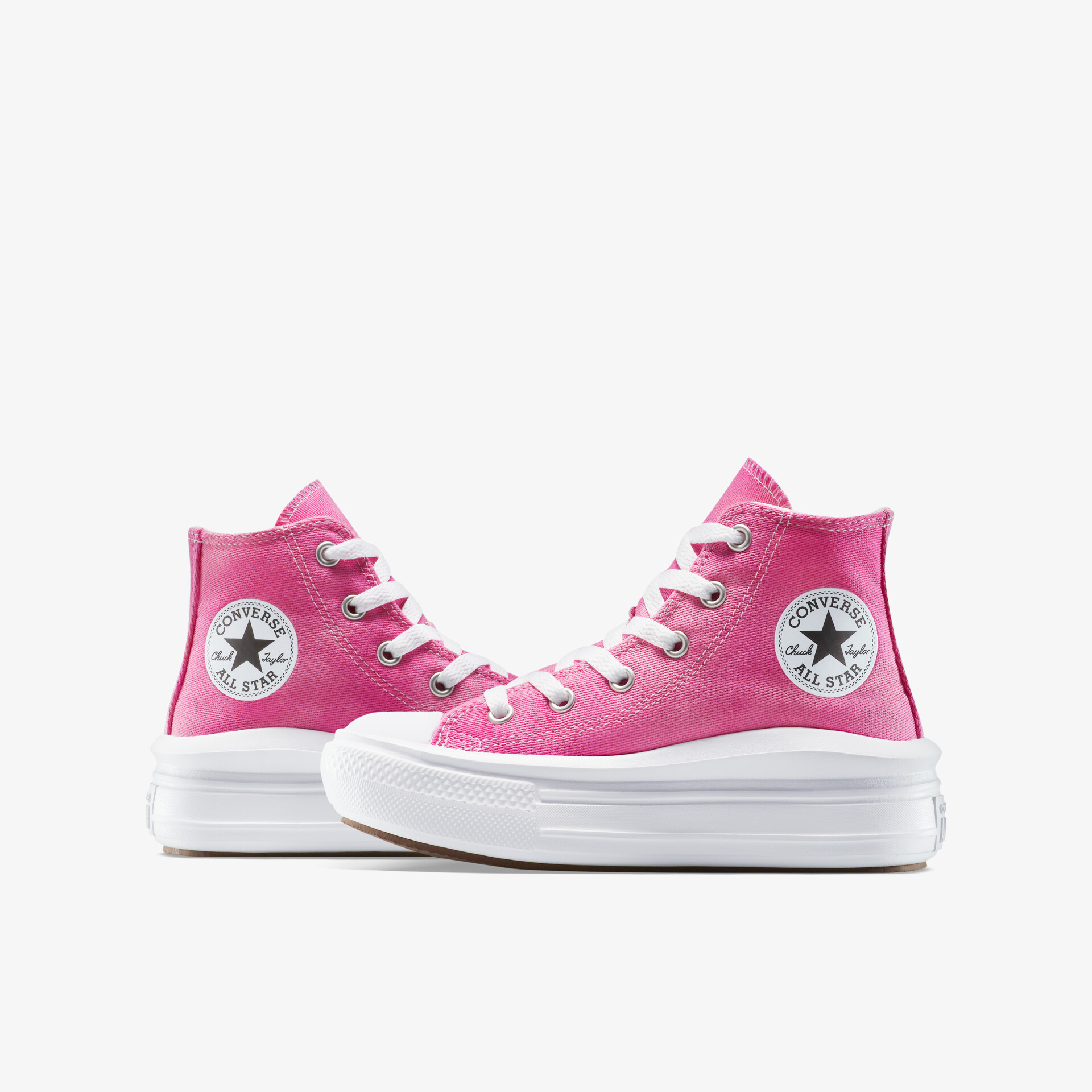 Modisches Paar hoher pinker Sneaker mit kontrastreicher weißer Sohle und komfortablem Design, perfekt für sportliche Looks