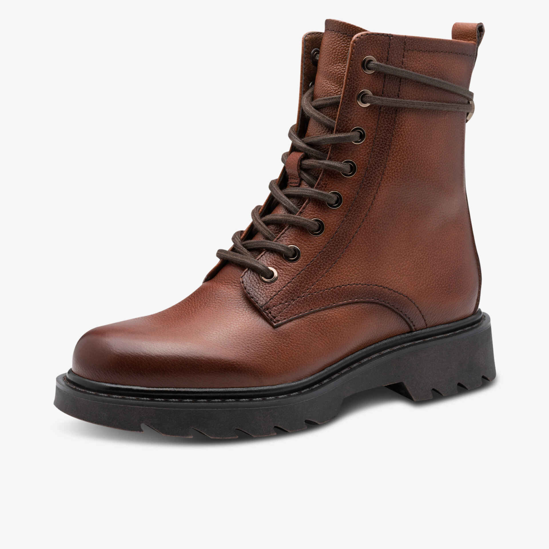 Robuster brauner Schnürstiefel aus Leder mit komfortabler Sohle für stilvollen Alltag.