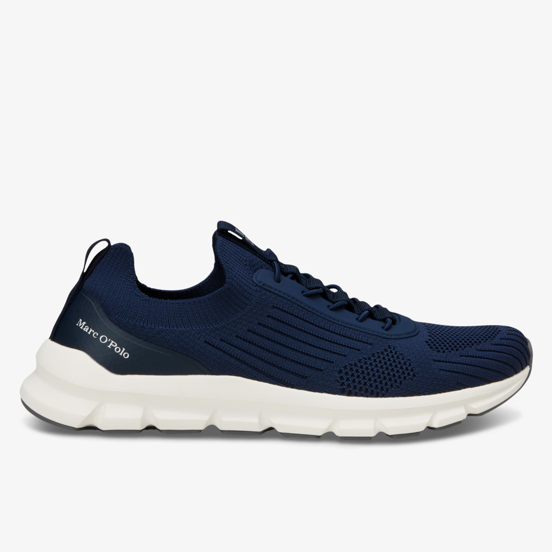 Leichter Sneaker mit atmungsaktivem Obermaterial und flexibler, bequemer Sohle in sportlichem Design