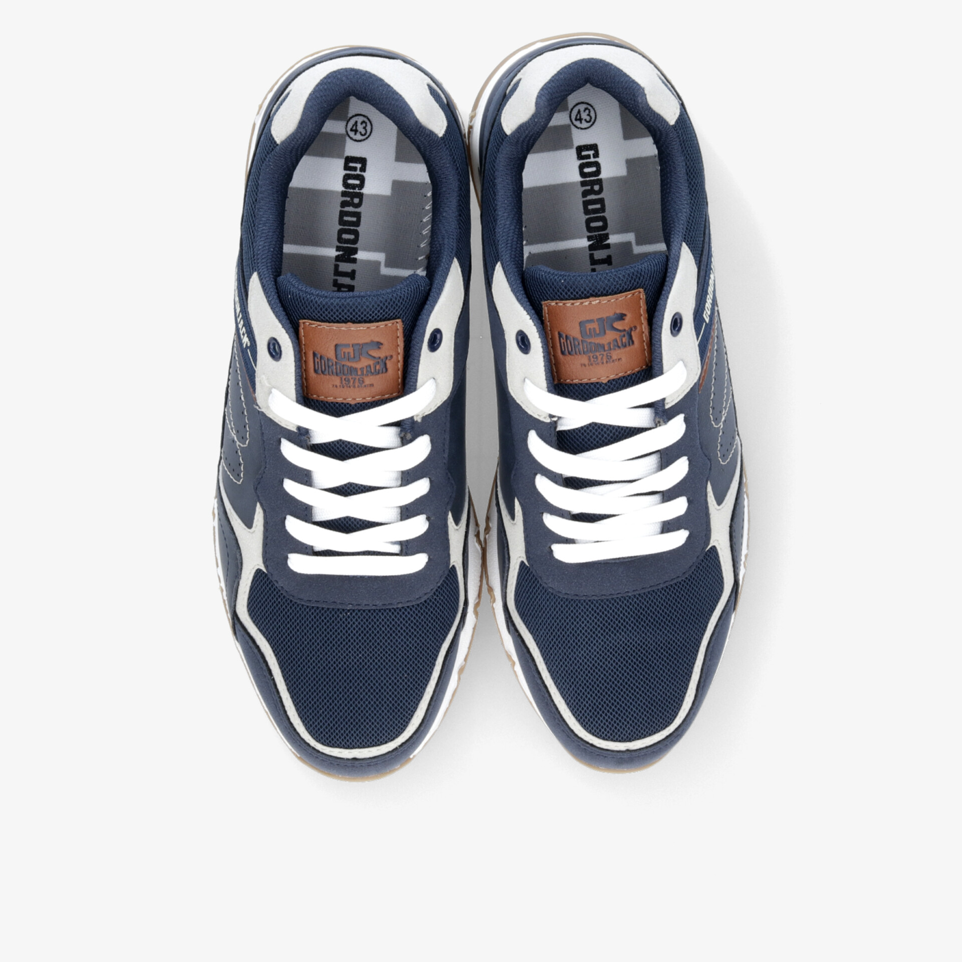 Bequeme sportliche blau-weiße Sneaker mit robusten Schnürsenkeln, gepolsterter Innenseite und moderner Optik, Paar Ansicht