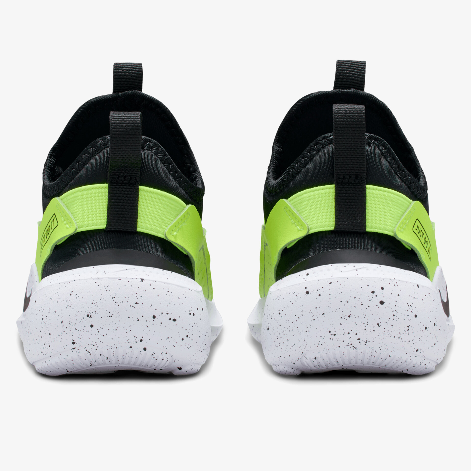 Rückansicht eines sportlichen, leichten und flexiblen Schuhs mit komfortabler Passform und rutschfester Sohle