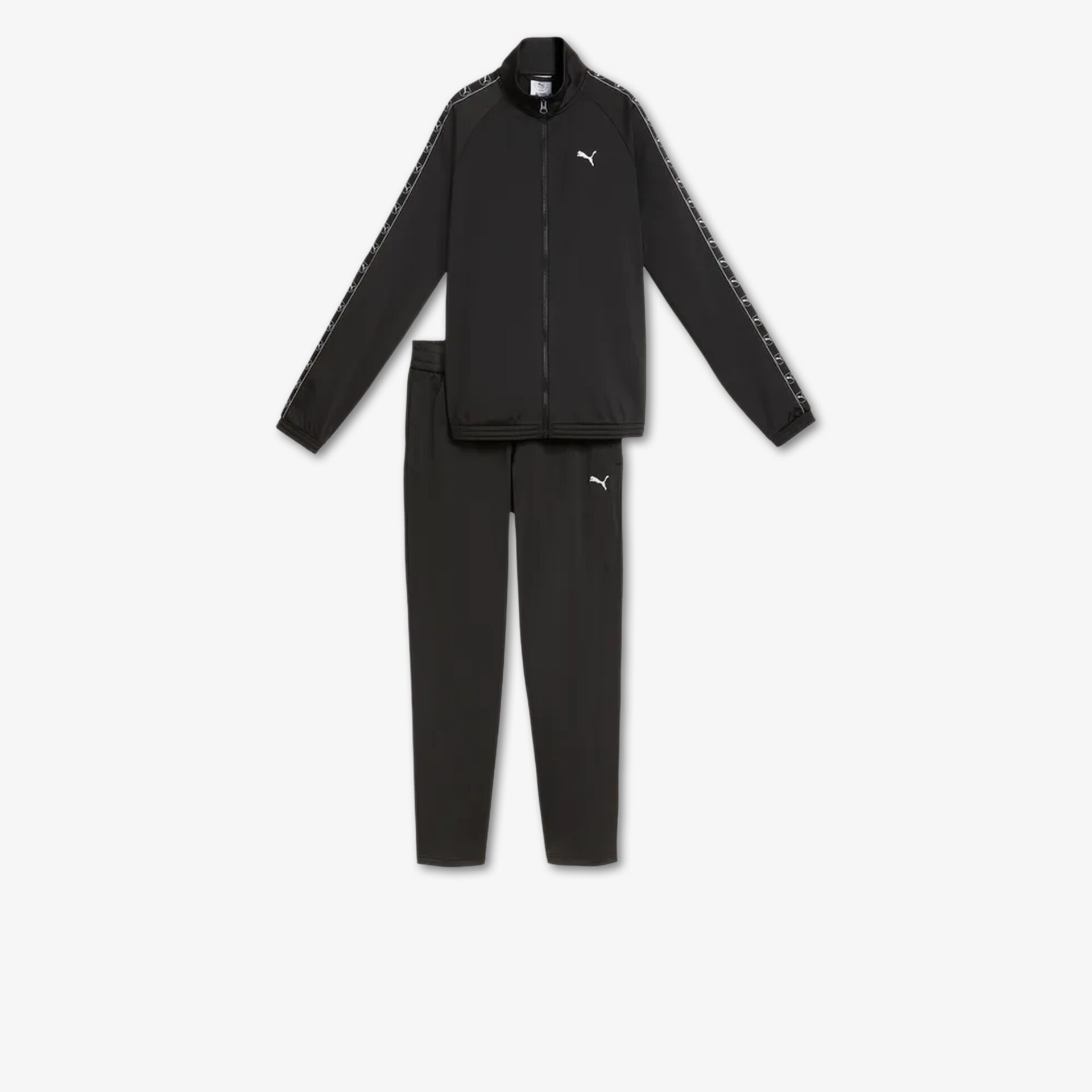 Schwarzer Sportanzug aus atmungsaktivem Material mit bequemem Schnitt und modernem Design frontal dargestellt