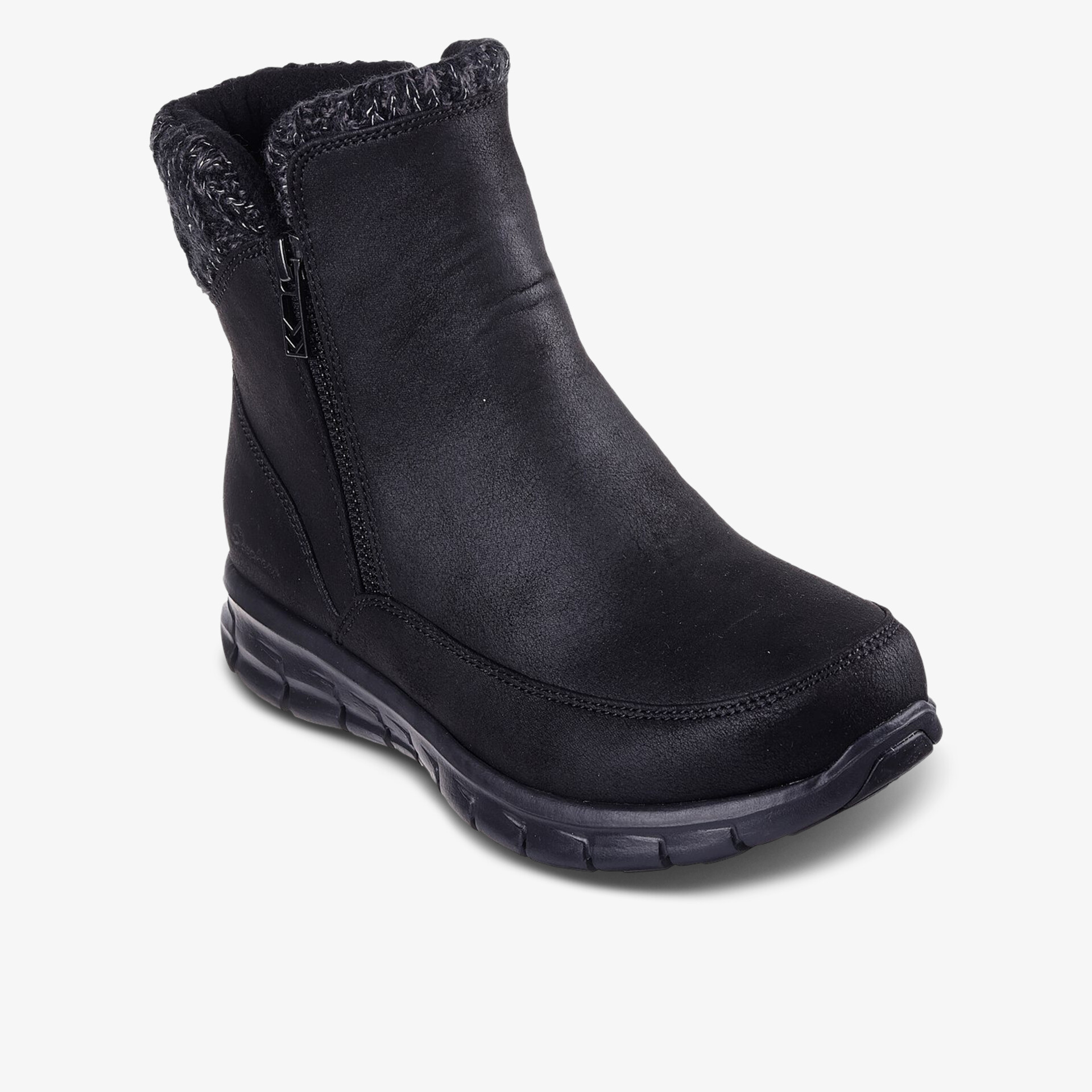 Schwarzer wetterfester Winterstiefel mit rutschfester Sohle und warmem Innenfutter, seitliche Ansicht