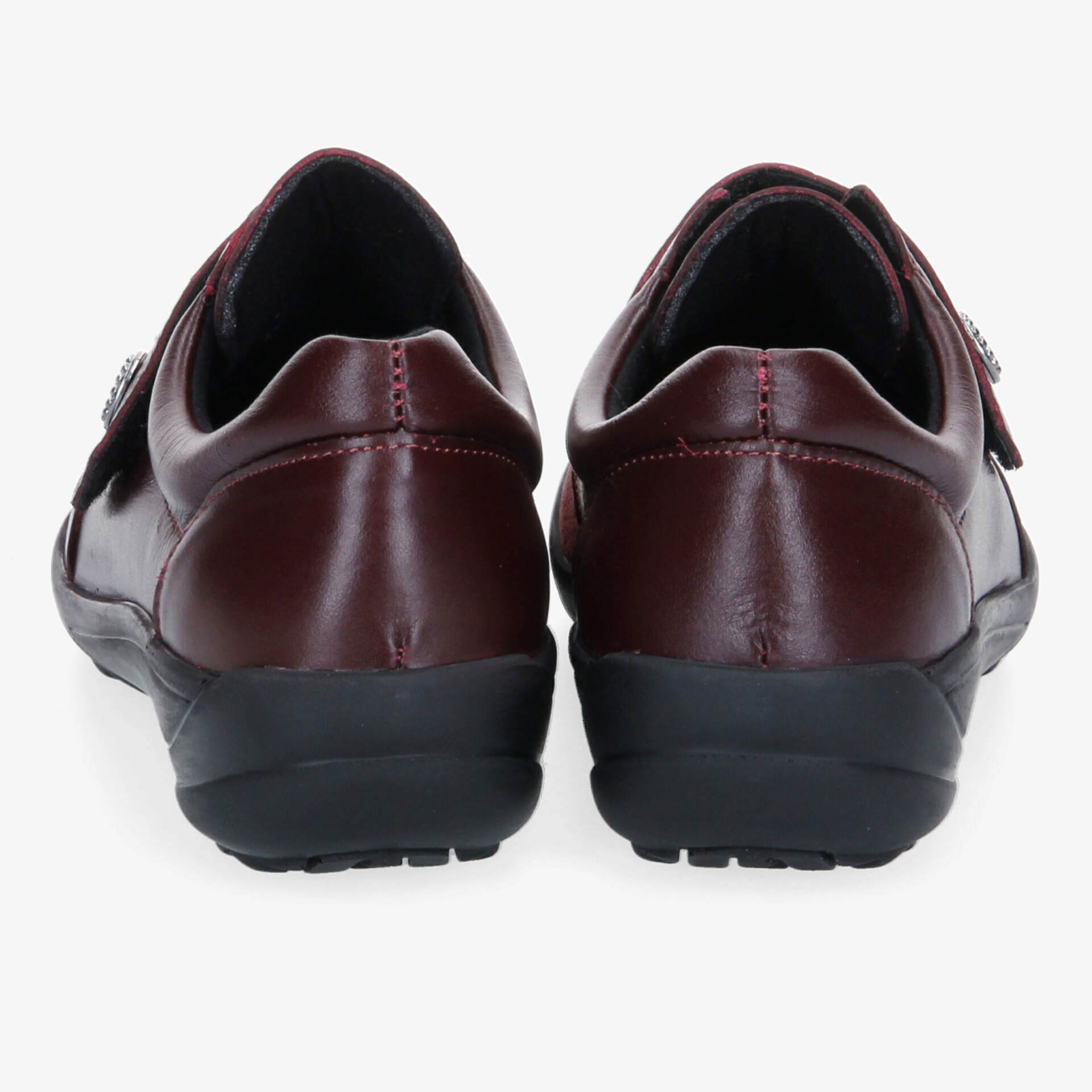 Elegante braune Schuhe mit rutschfester Sohle und erstklassigem Komfort für vielseitige Anwendungen.