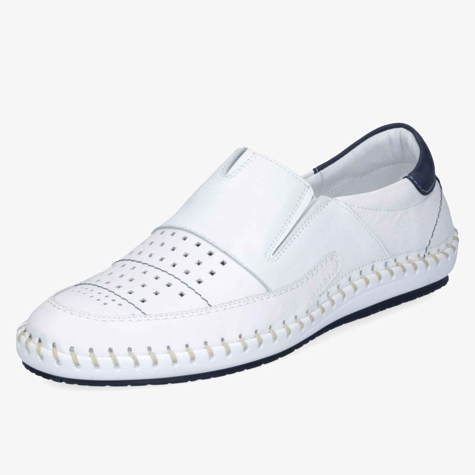 weißer leichter schuh mit perforiertem obermaterial und flexibler rutschfester sohle in seitlicher 3/4 perspektive