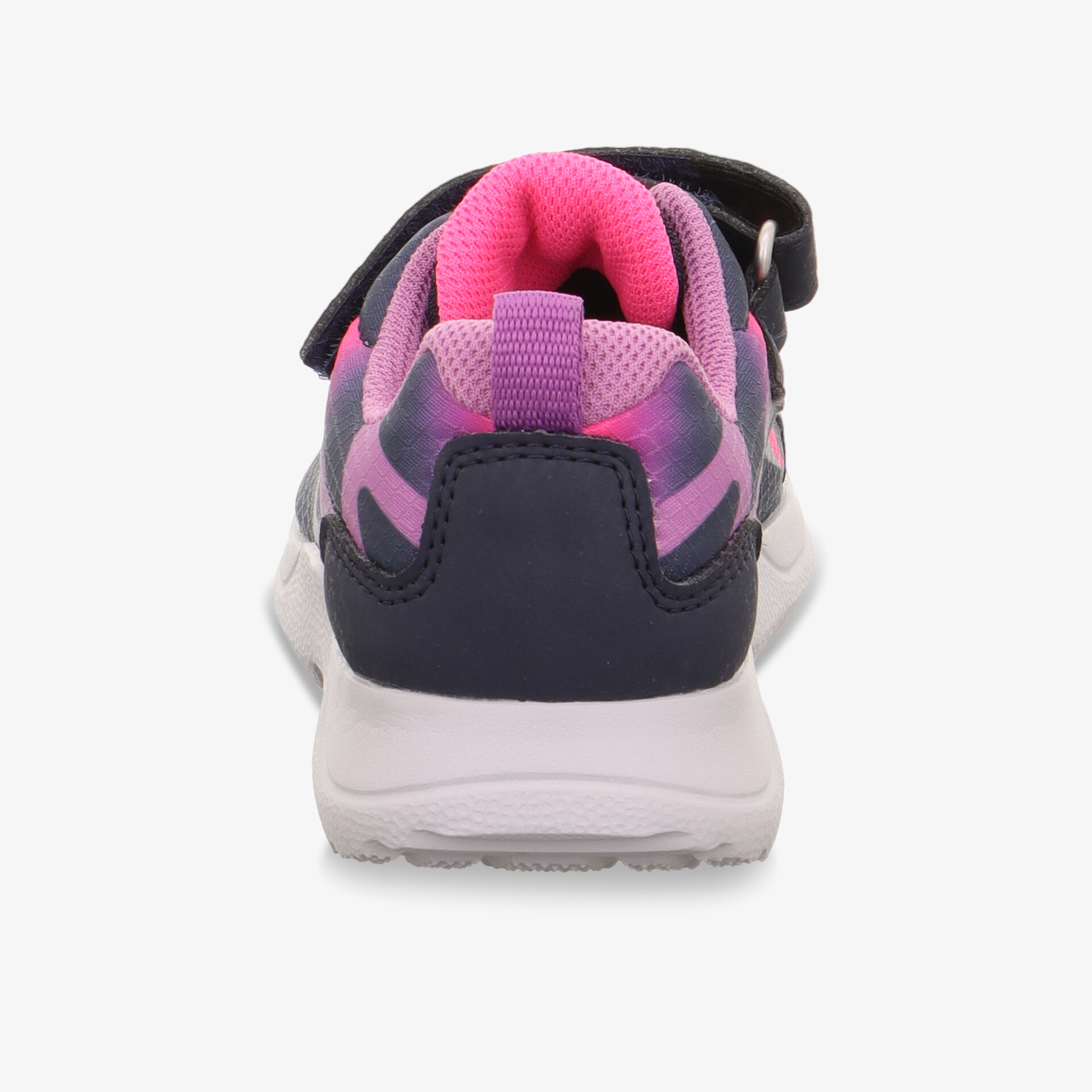 Rückansicht des robusten Sportschuhs mit gepolsterter Ferse, rutschfester Sohle und praktischem Klettverschluss