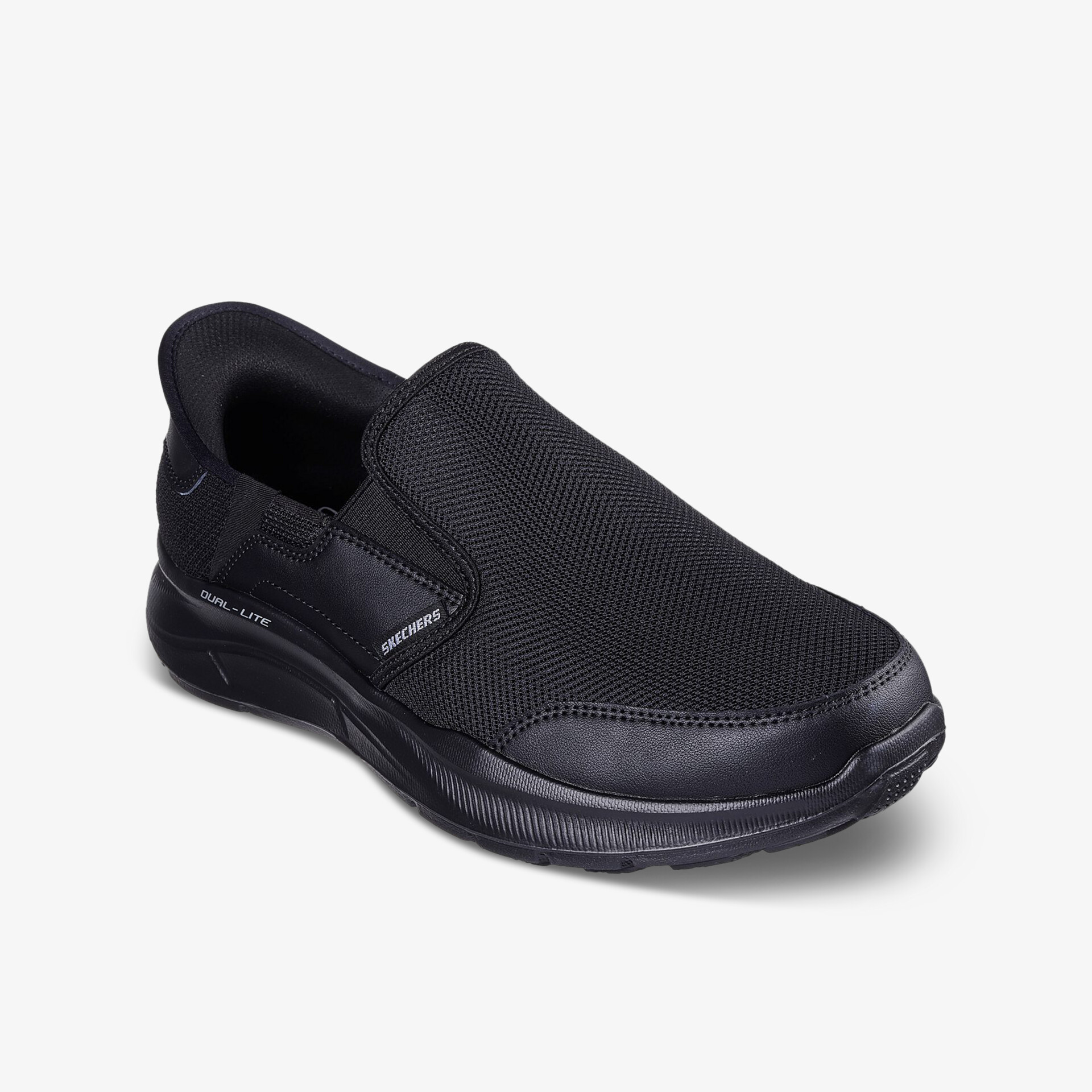 Schwarzer leichter slip-on Schuh mit flexibler Sohle und atmungsaktivem Material, sportlich und bequem