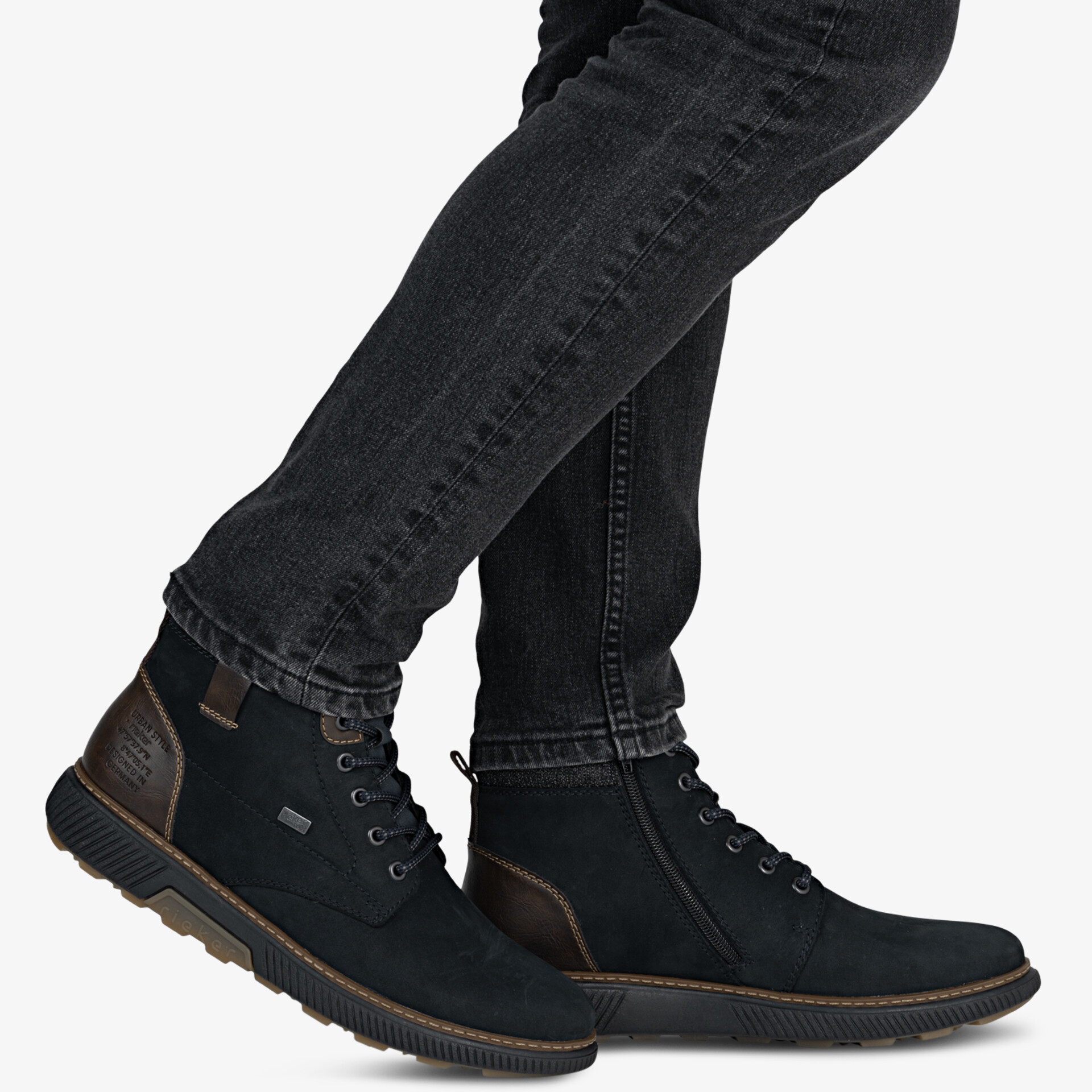 Stilvoller Schuh aus hochwertigem Leder mit robuster Schnürung und rutschfester Sohle für sicheren Halt