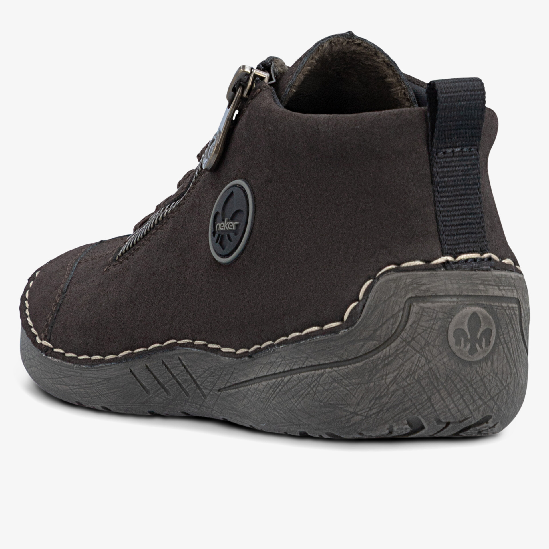 Bequemer robuster Schuh mit weichem Innenfutter und rutschfester Sohle in stilvollem Design