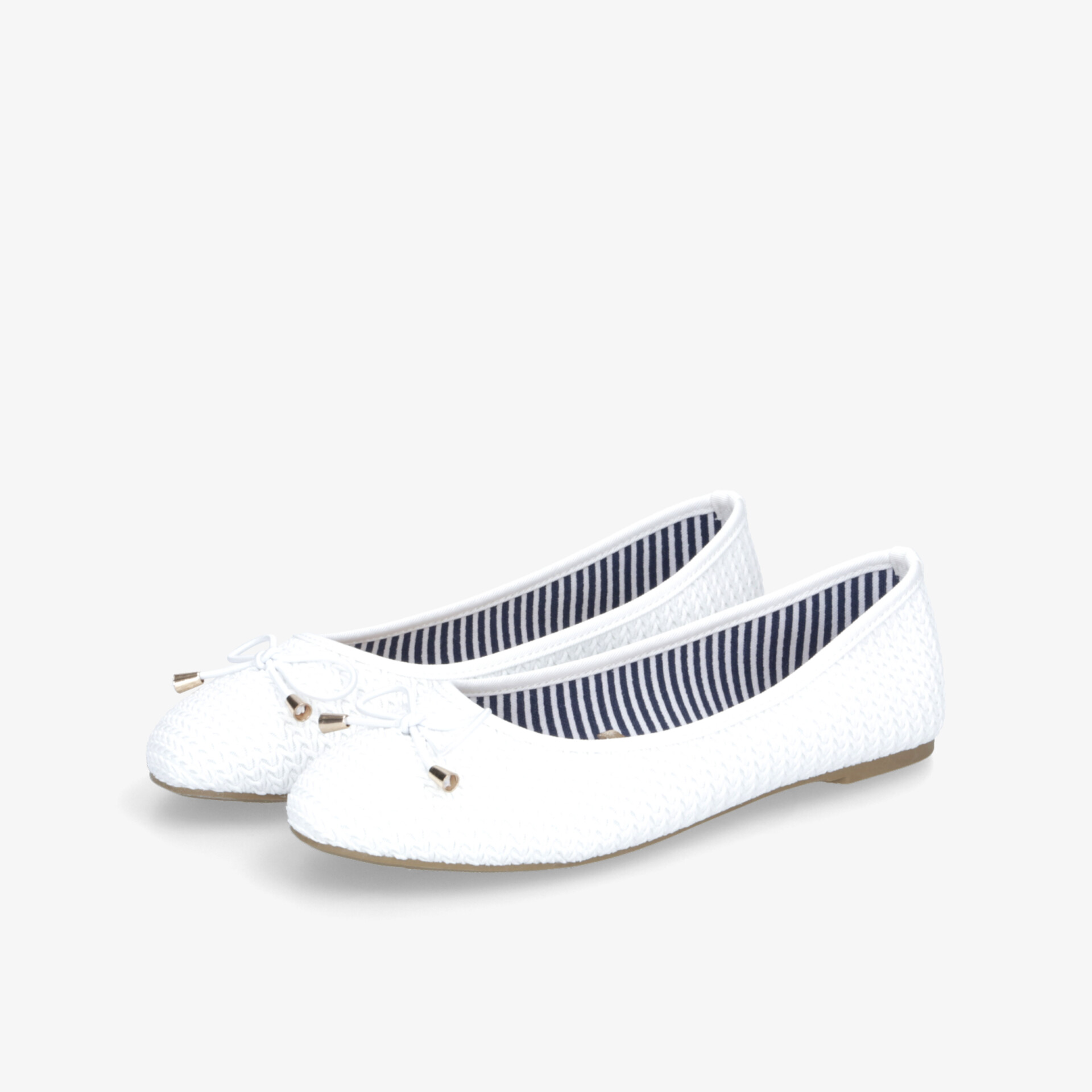 Elegante weiße Ballerinas mit dekorativer Schleife und flacher Sohle für bequemen und stilvollen Tragekomfort