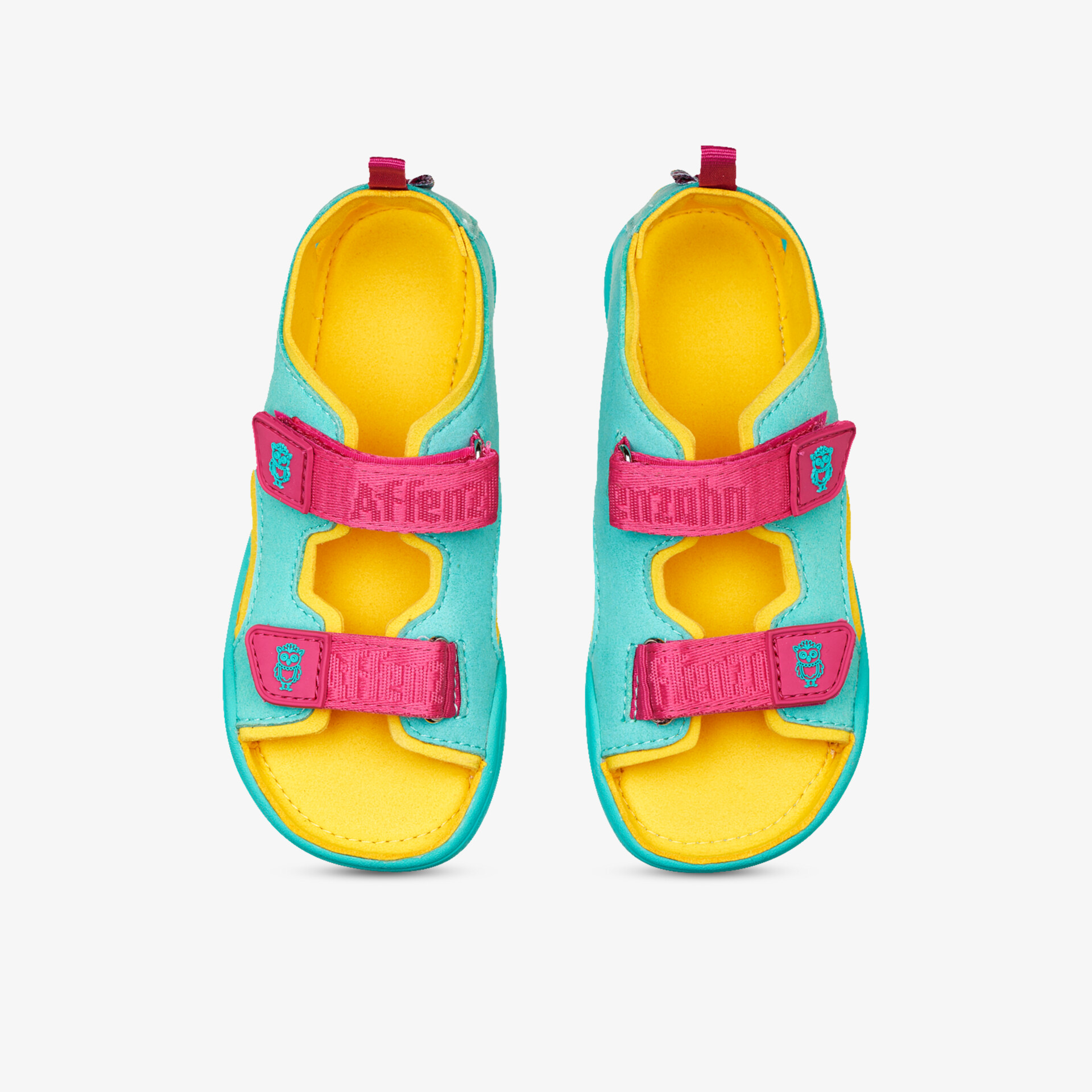 Leichte, bunte Sandalen mit verstellbaren Klettverschlüssen und bequemem, atmungsaktivem Fußbett, perfekt für Sommeraktivitäten