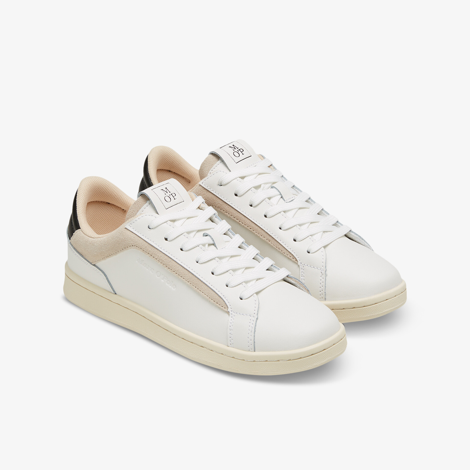 Elegante weiße Leder-Sneaker mit zeitlosem Design und komfortabler Sohle.