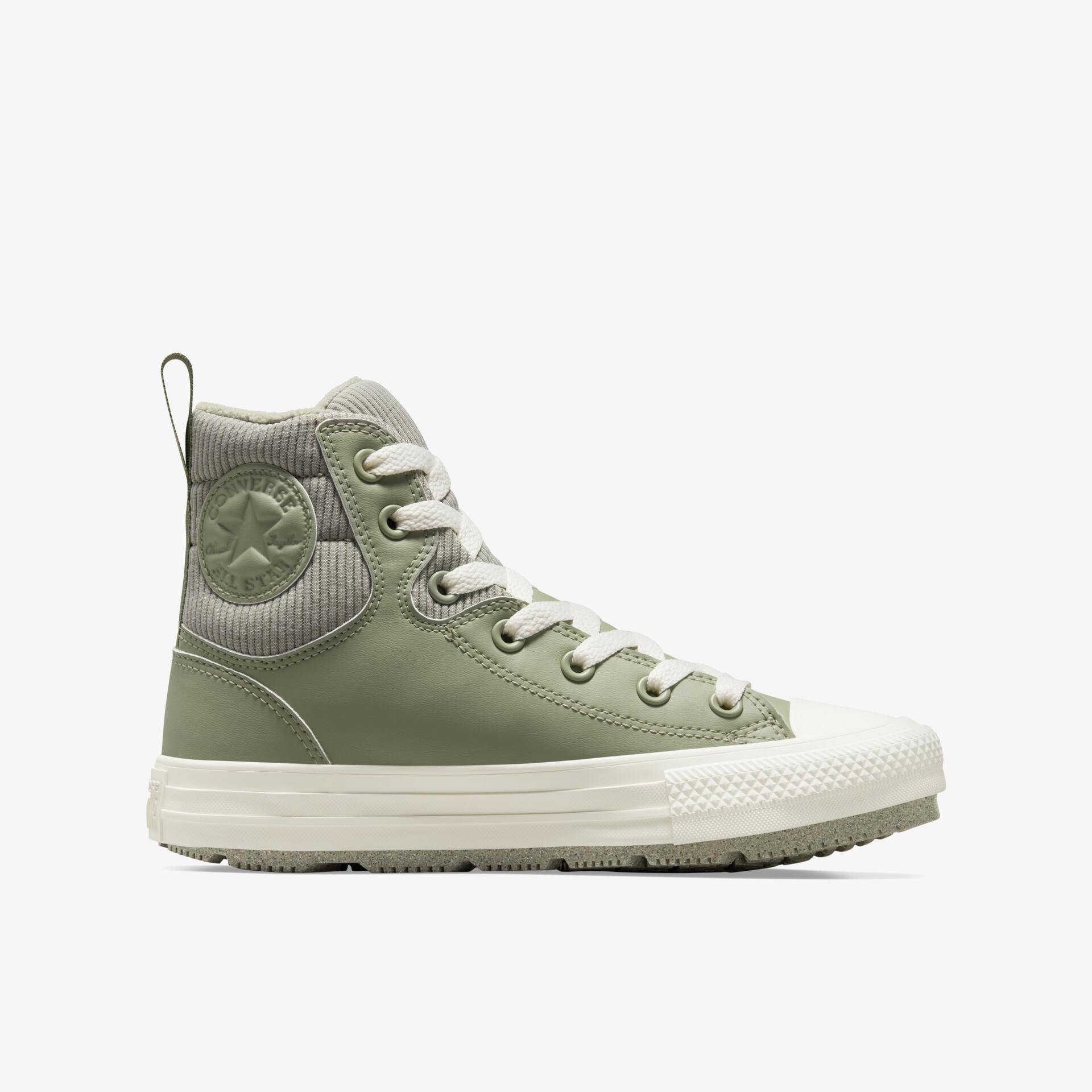 Hochwertiger High-Top Sneaker in Grün mit bequemer Passform und rutschfester Sohle, seitliche Ansicht