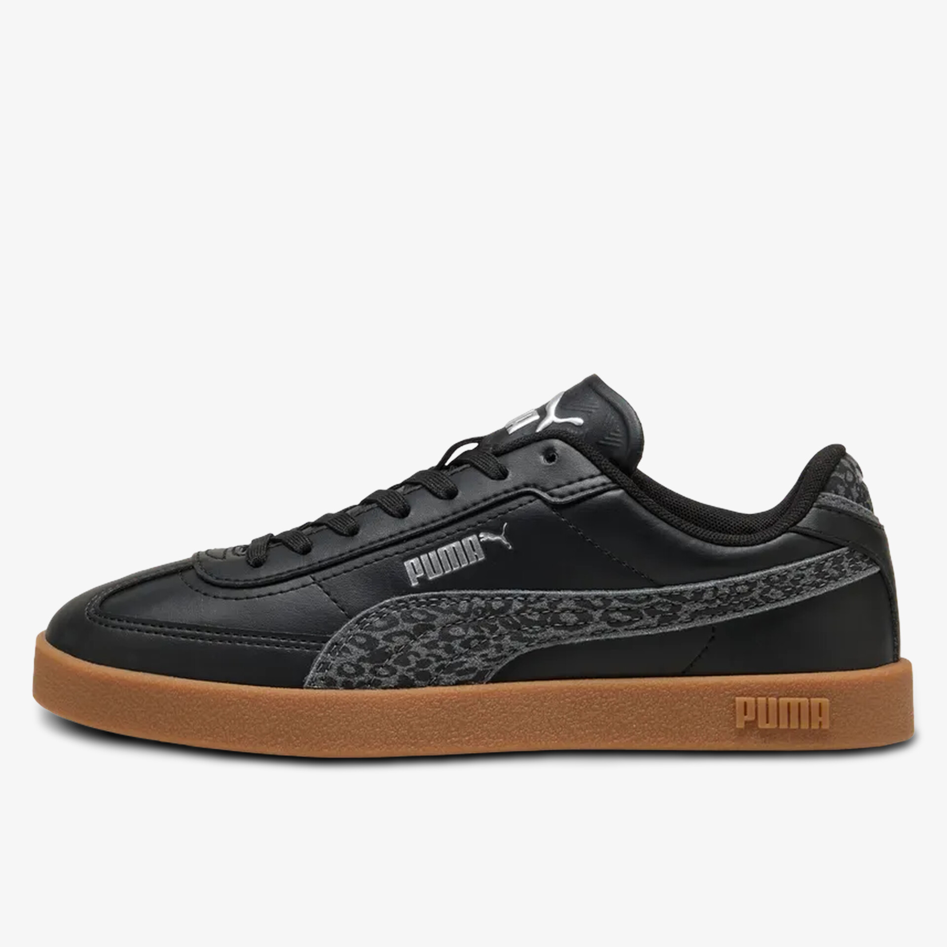 Schwarzer Puma Sneaker mit strapazierfähigem Obermaterial und Gummisohle, seitliche Ansicht des klassisch gestylten Schuhs