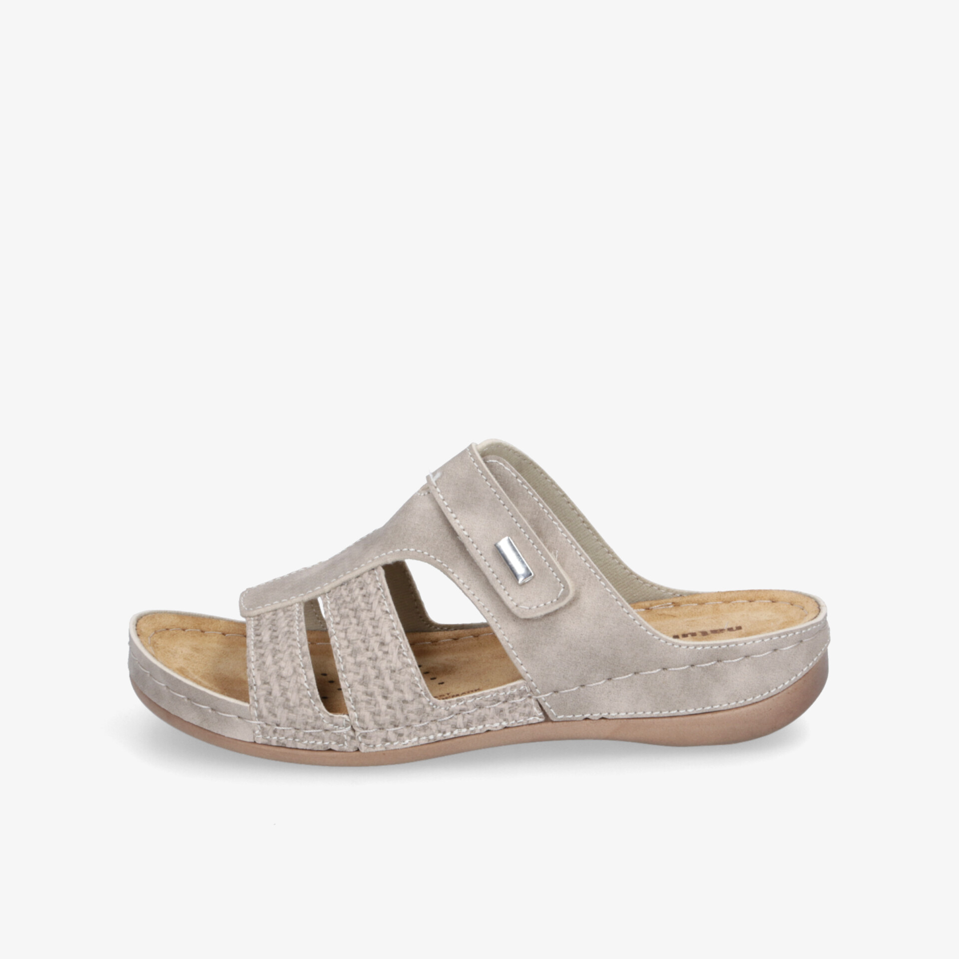 Bequemer Hausschuh mit weichem Futter und rutschfester Sohle, seitliche Ansicht, offene Sandale mit Klettverschluss