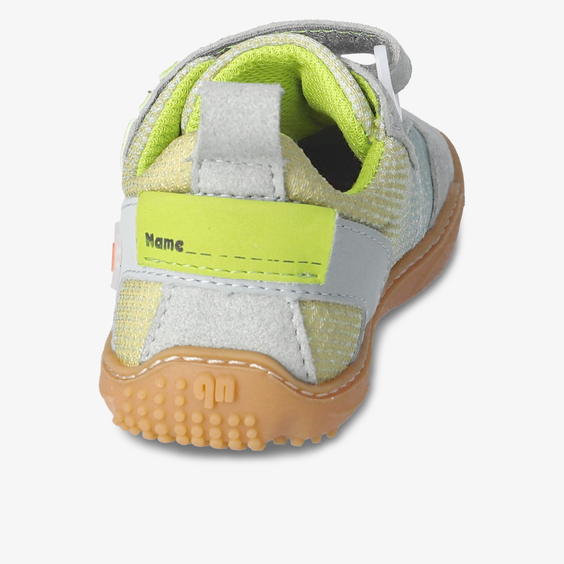 Hochwertiger Schuh mit rutschfester Sohle und modischem Design für optimalen Komfort.