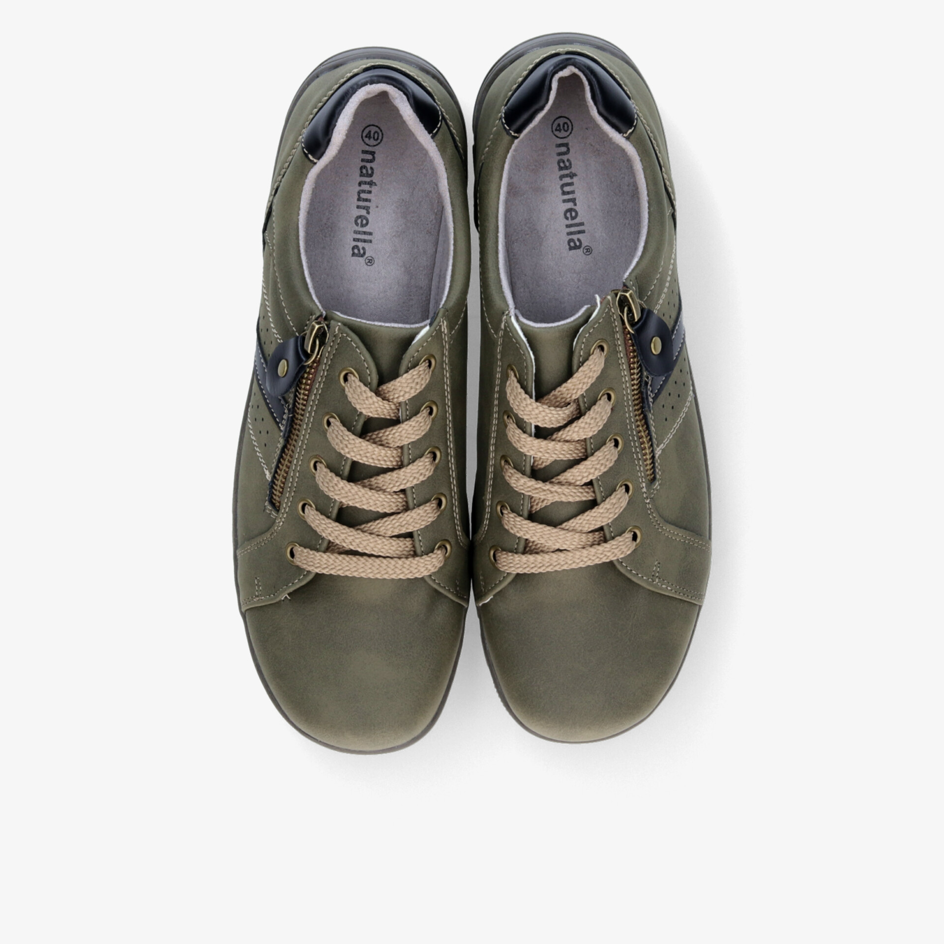 Bequeme und robuste Sneaker mit atmungsaktivem Material und rutschfester Sohle in Draufsicht