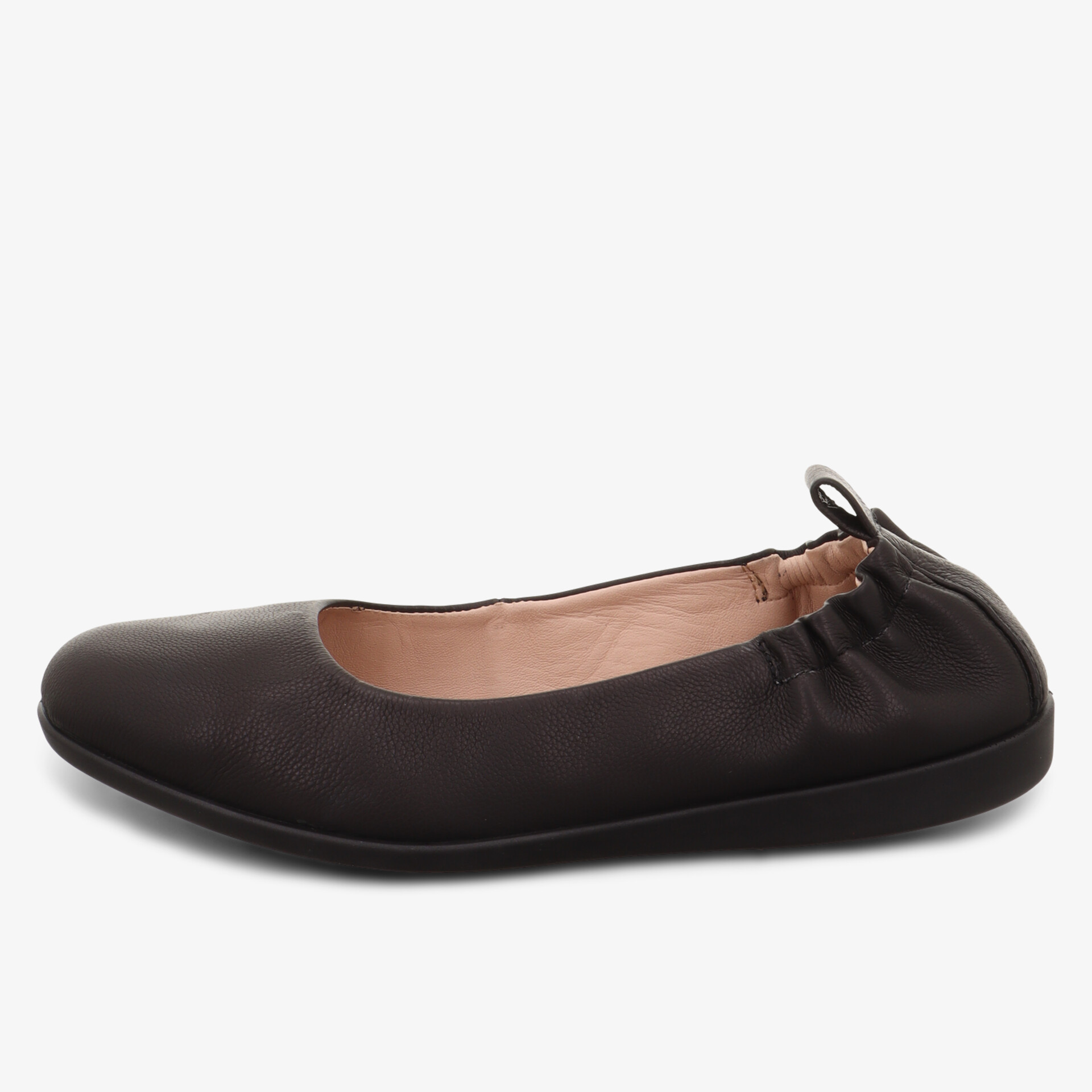 Eleganter und bequemer flacher Schuh mit glatter Oberfläche und weicher Konstruktion