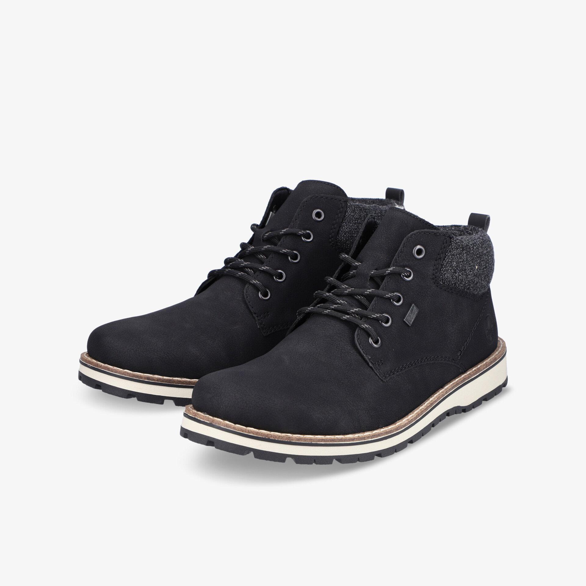 Schwarze robuste Halbschuhe mit Schnürung, gepolstertem Schaft und rutschfester Sohle, ideal für Alltag und Komfort