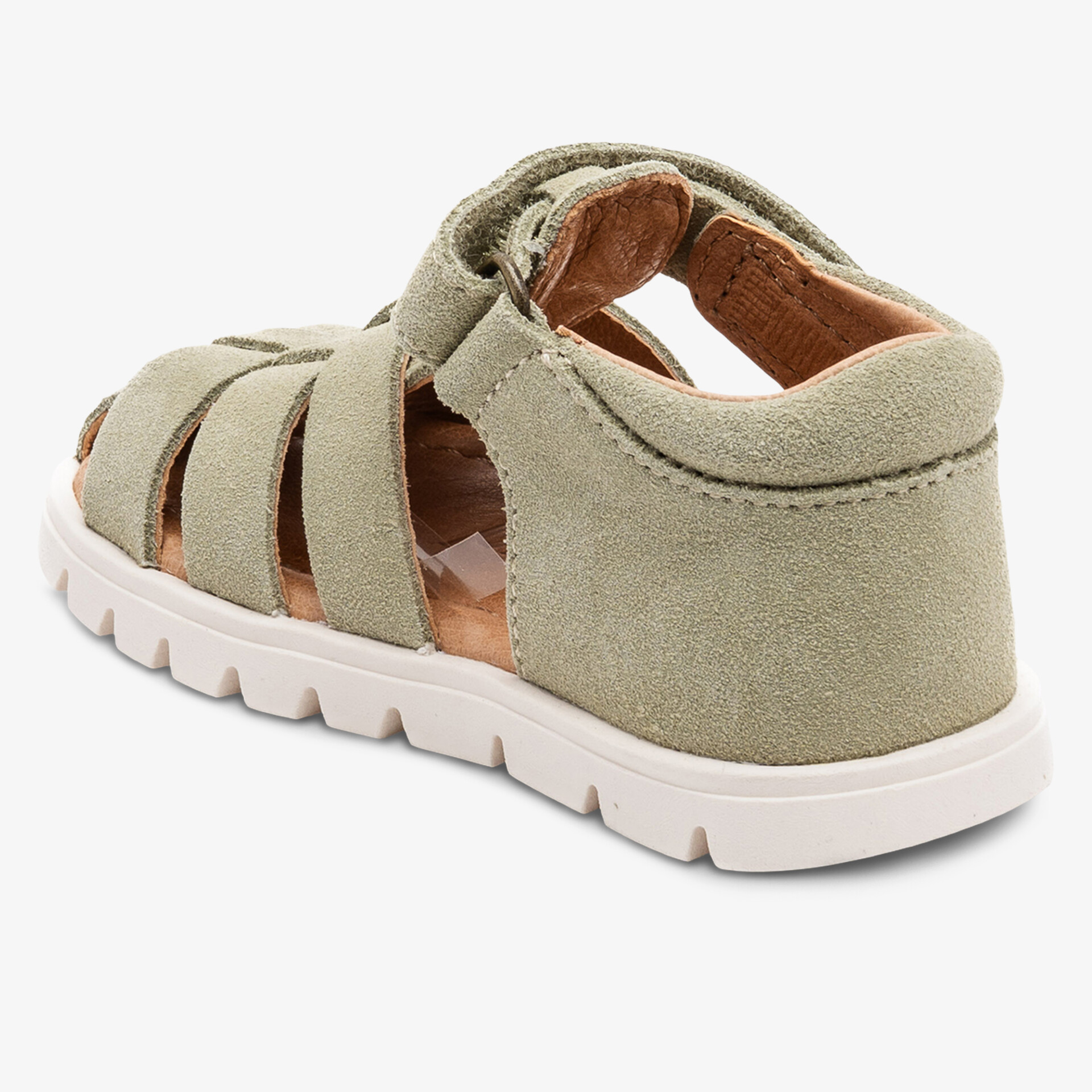 Elegante Sandale mit weicher, flexibler Sohle und atmungsaktivem Design für optimalen Tragekomfort.