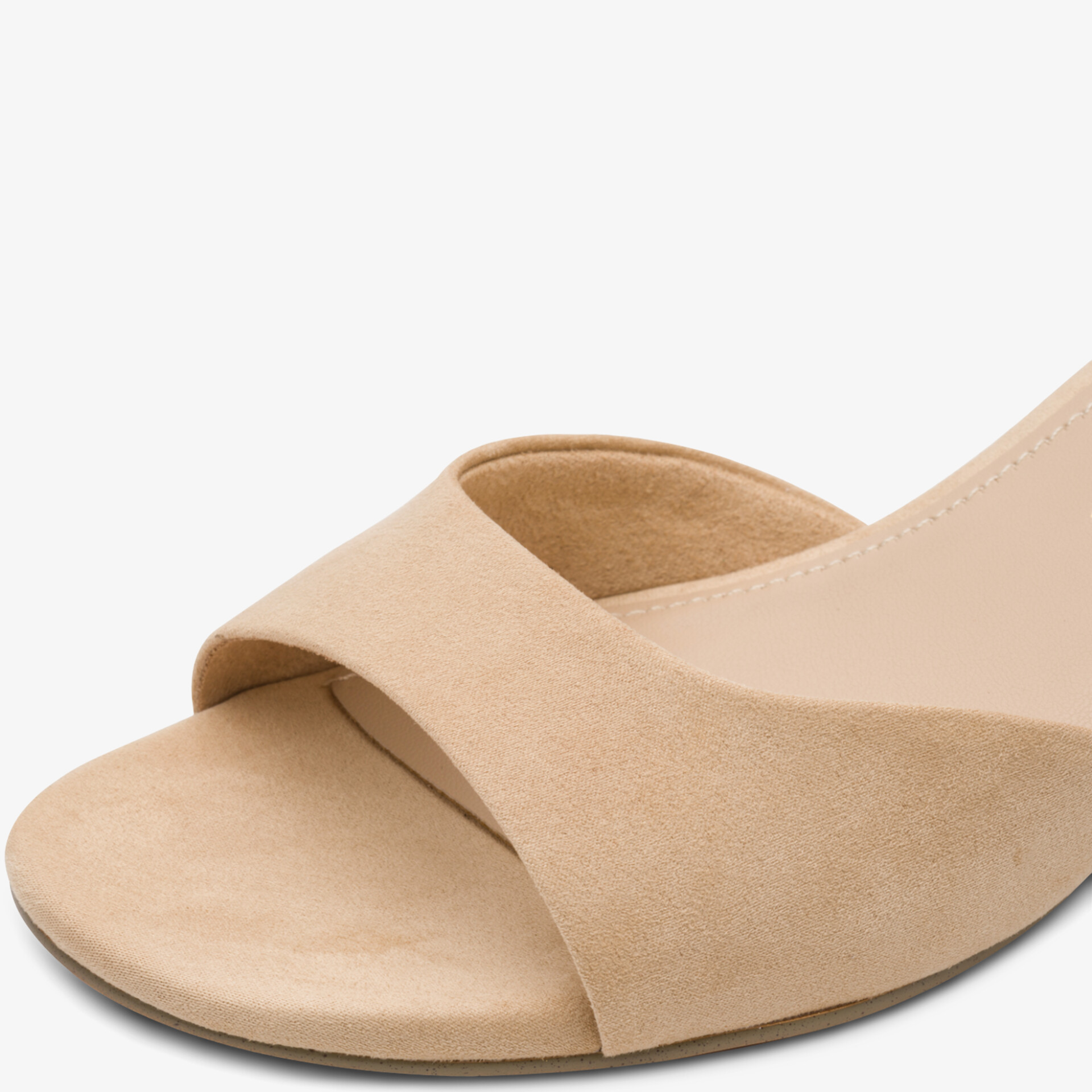 Beige offene Sandale aus weichem Wildleder mit breitem Riemen und weicher Polsterung, elegant und bequem