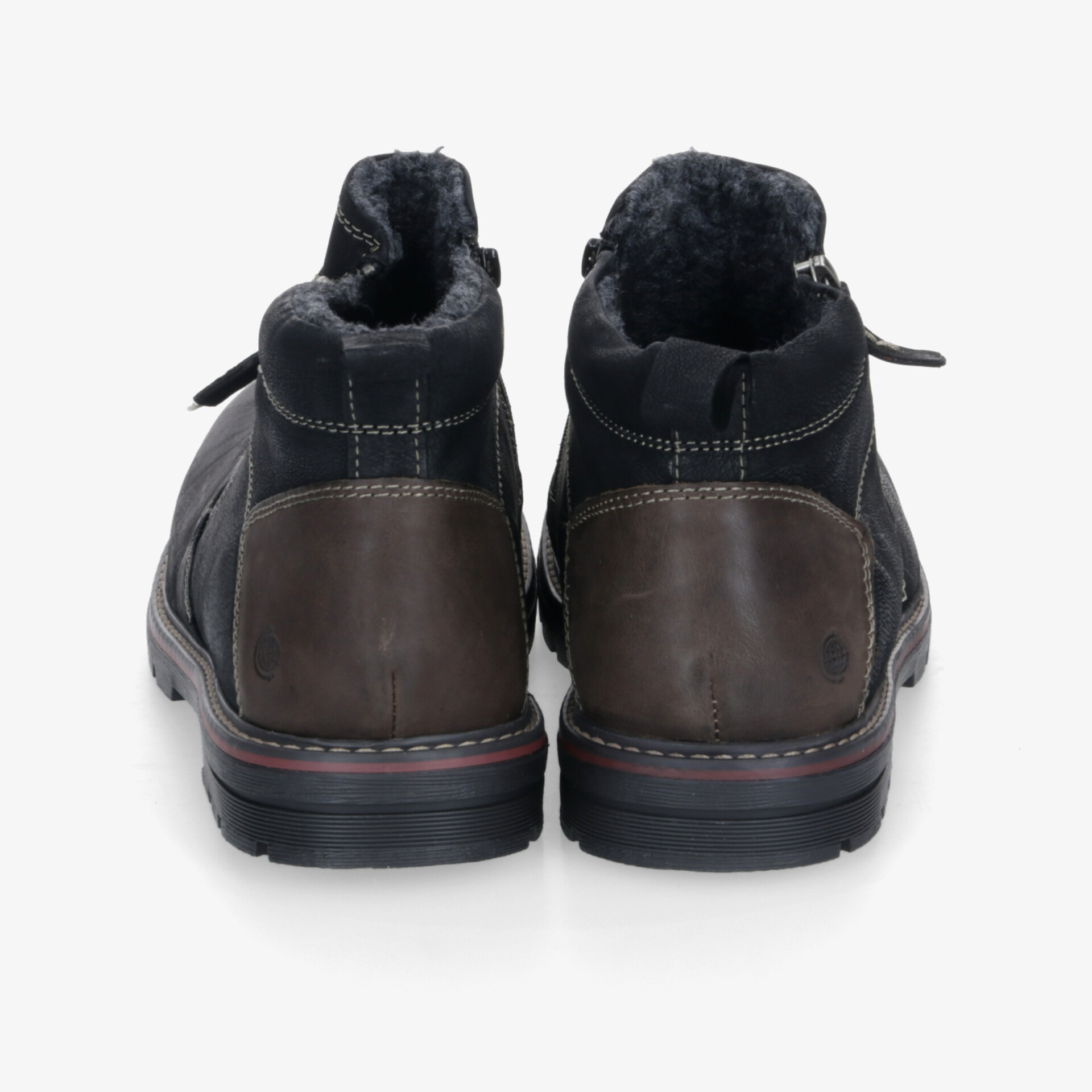 Schwarze Winterstiefel mit weichem Innenfutter und stabilem Absatz, komfortabel und robust, Rückansicht