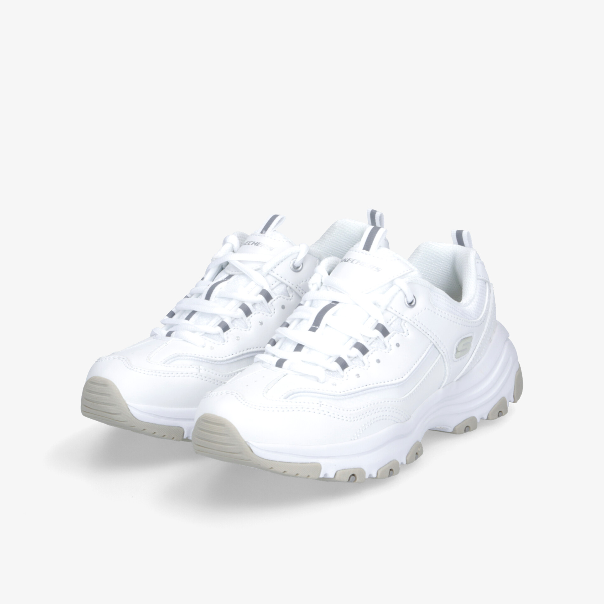 Weißes Sneaker-Paar mit robuster Sohle und komfortabler Polsterung, ideal für sportlichen Alltag