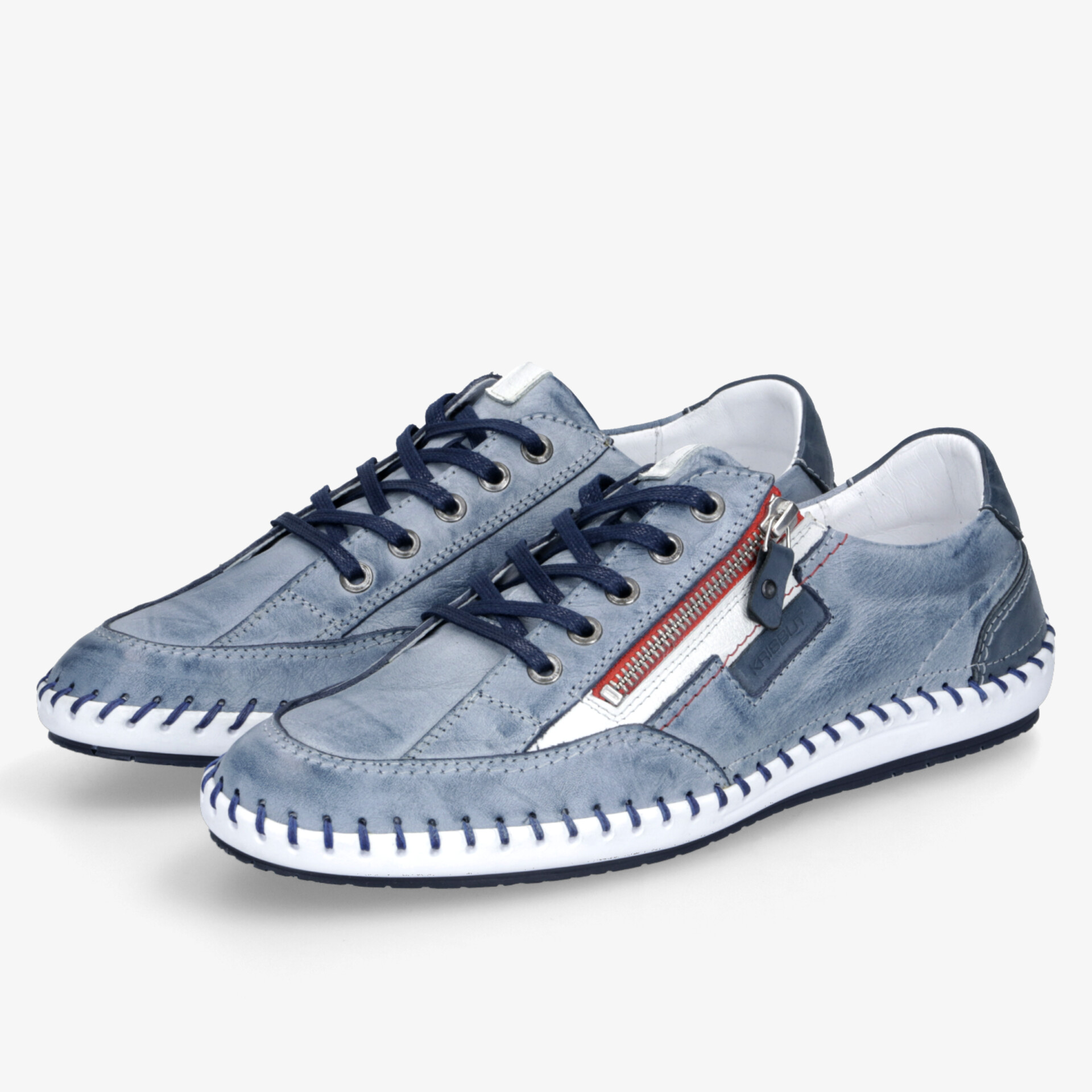 Leichte und bequeme Freizeitschuhe in Blau mit flexiblem Profil, Reißverschluss und dunklen Schnürsenkeln im Paar