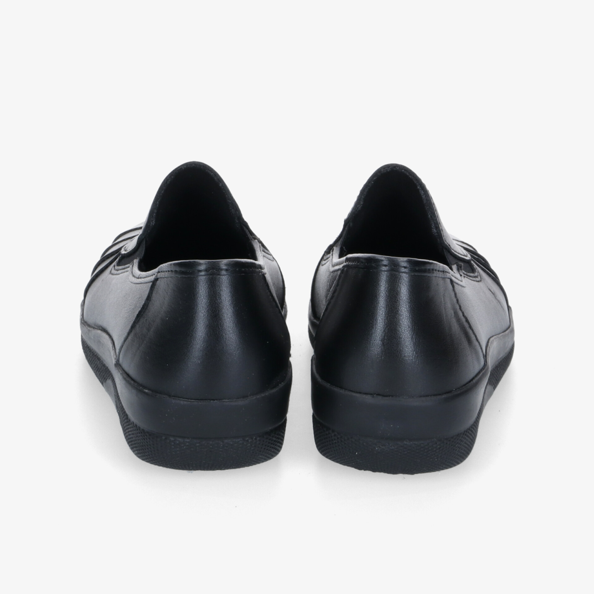Elegante schwarze Sneakers aus glattem Leder, perfekt für Komfort und Stil im Alltag.