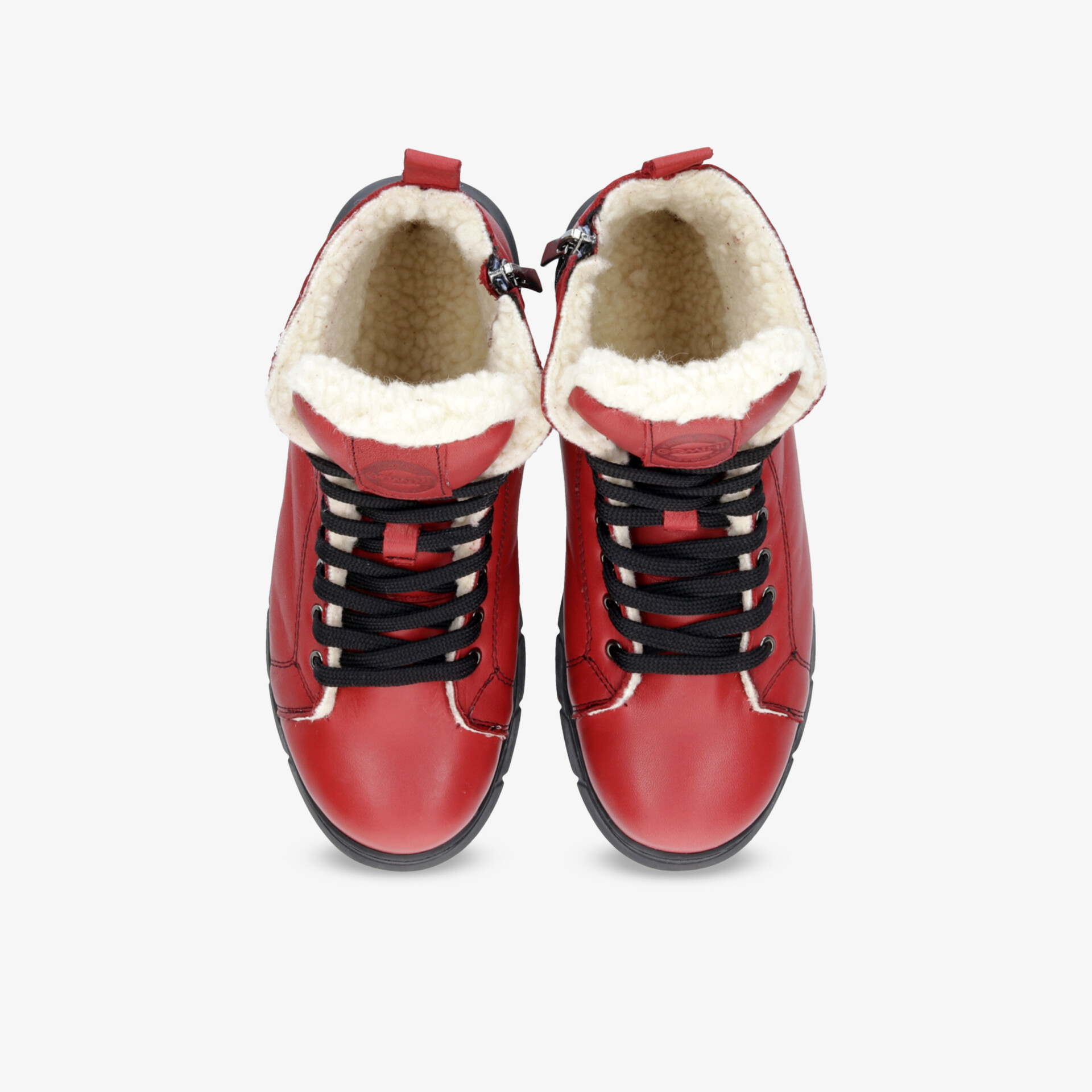 Rote Winterschuhe mit warmem Fellfutter und robuster Schnürung für hohen Tragekomfort und stilvolles Design