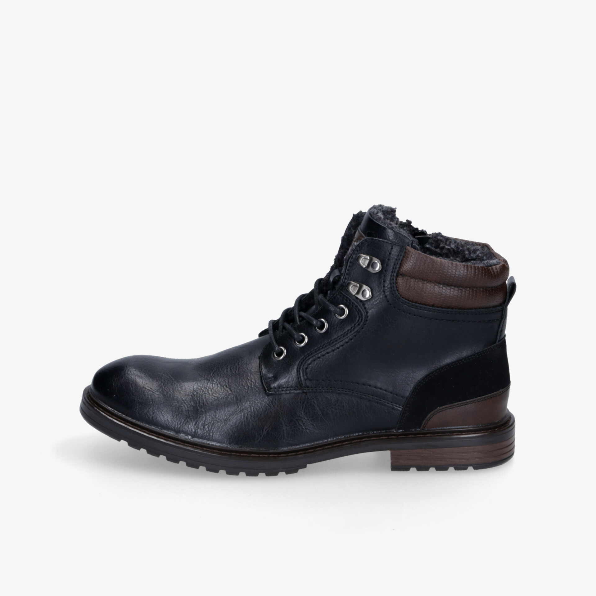 Robuster schwarzer Lederschuh mit rutschfester Sohle und hochwertiger Verarbeitung, bequem und modisch