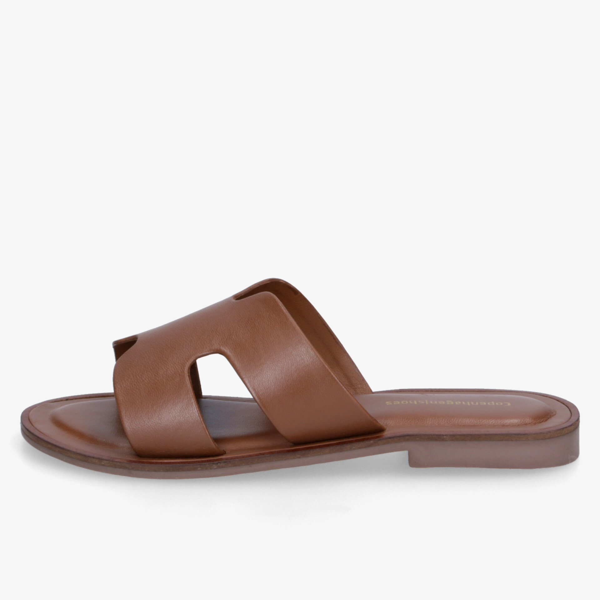 Braune Sandale aus Leder mit bequemer flacher Sohle und offenem, elegantem Design für sommerlichen Komfort