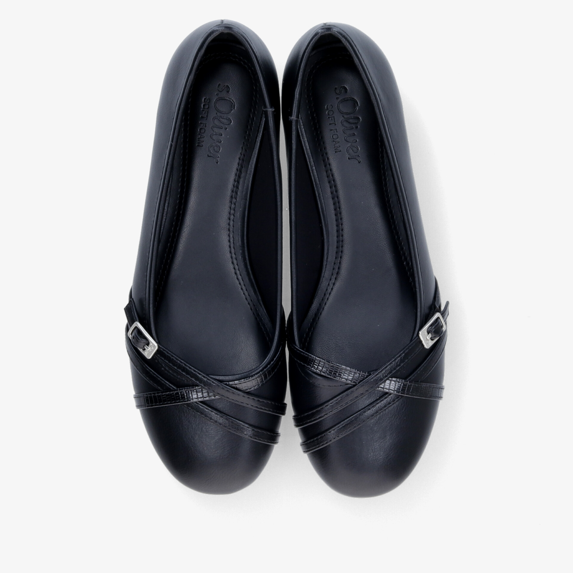 Elegantes Paar schwarze Ballerinas mit weichem Material und rutschfester Sohle für ganztägigen Komfort