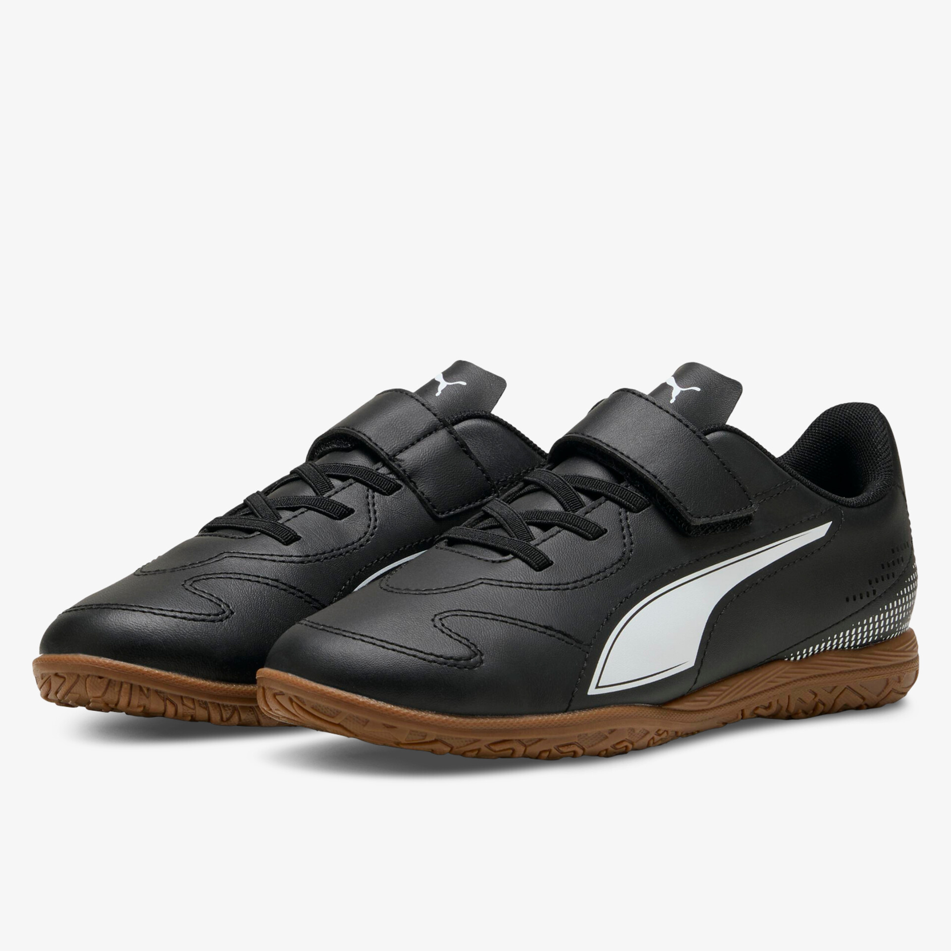 Robuste Sport-Indoor-Schuhe in schwarz mit weißem Puma-Logo und brauner rutschfester Sohle, bequem und stylisch