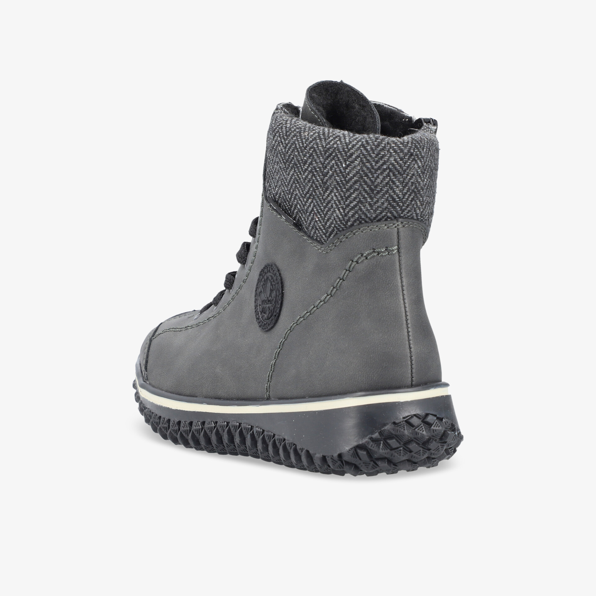 Grauer robuster Stiefel mit gepolstertem Schaft und profilierter rutschfester Sohle, seitliche Ansicht