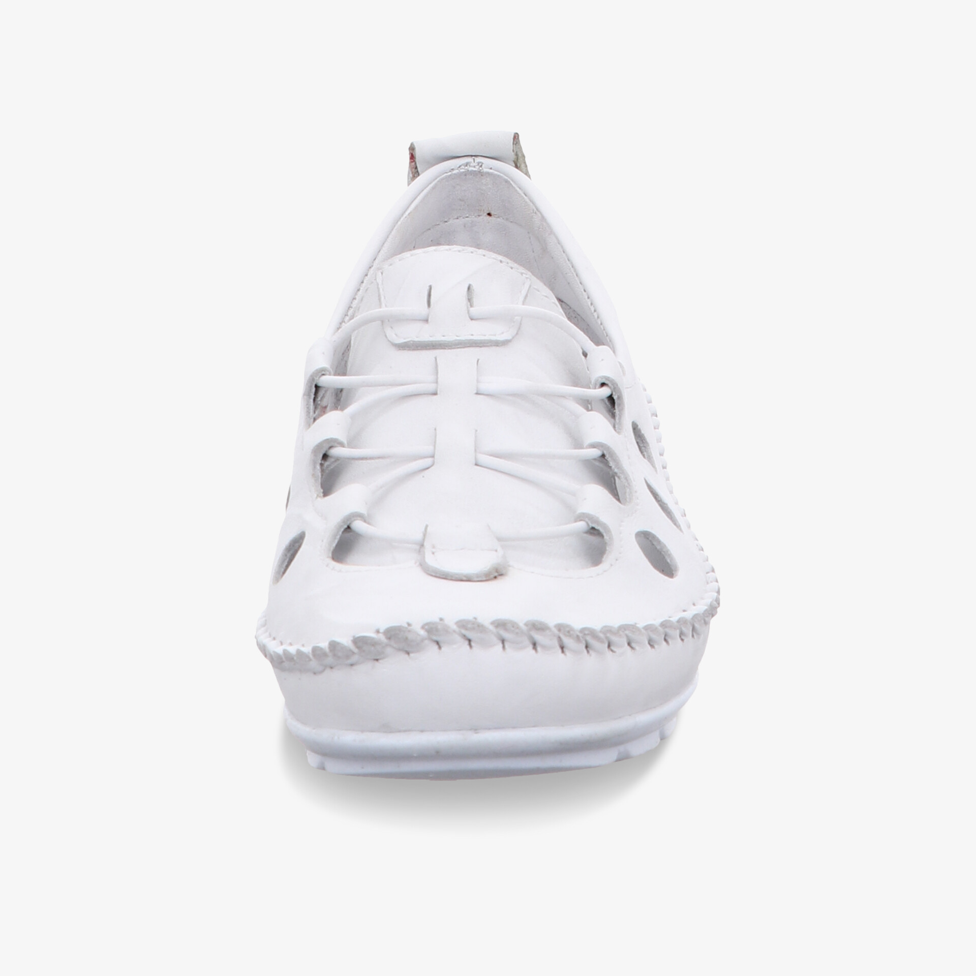 Moderner weißer Freizeitschuh mit komfortabler Passform und atmungsaktivem Design für den täglichen Gebrauch.