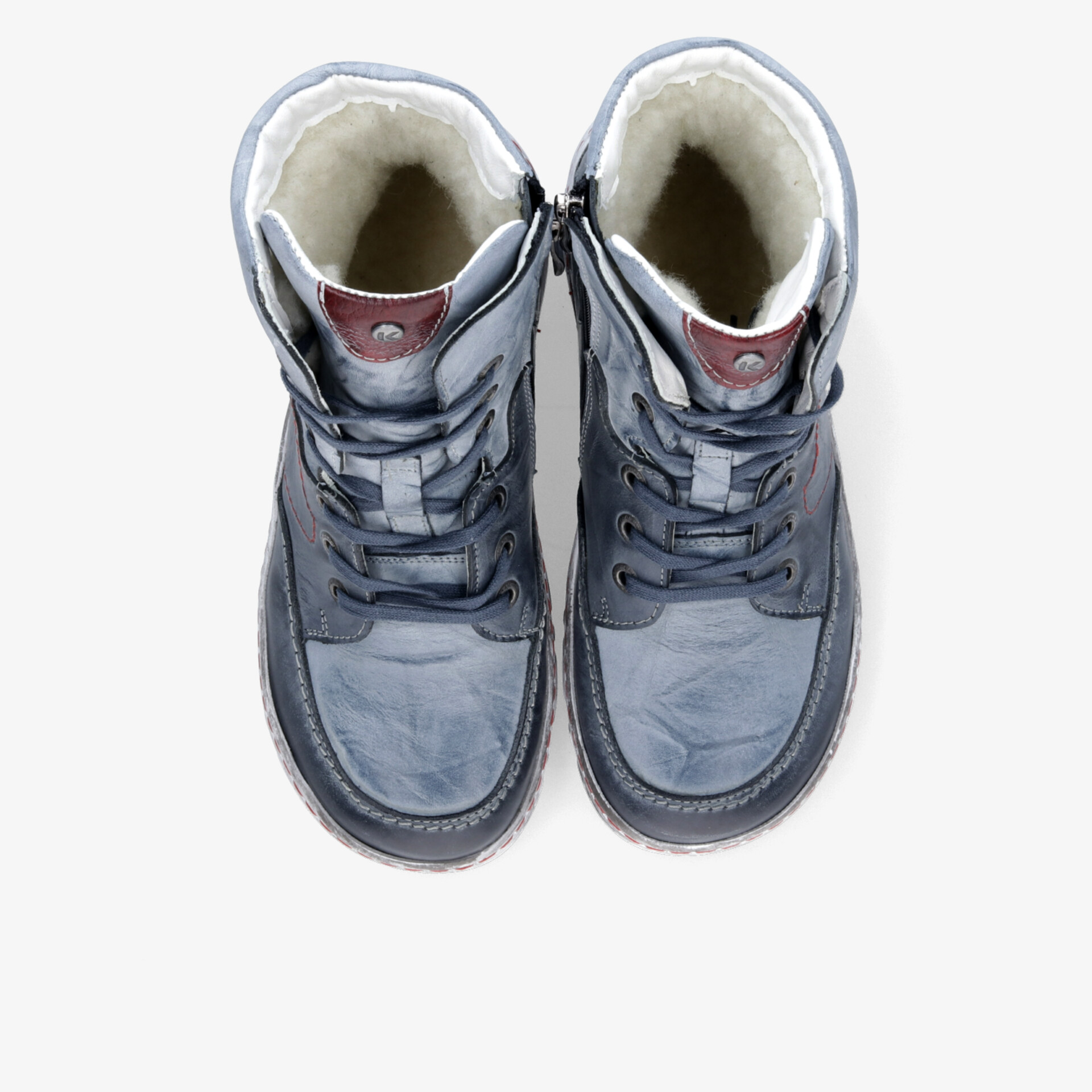 Warme und robuste Winterstiefel mit weichem Innenfutter und schnürbarem Verschluss, perfekte Passform für kalte Tage