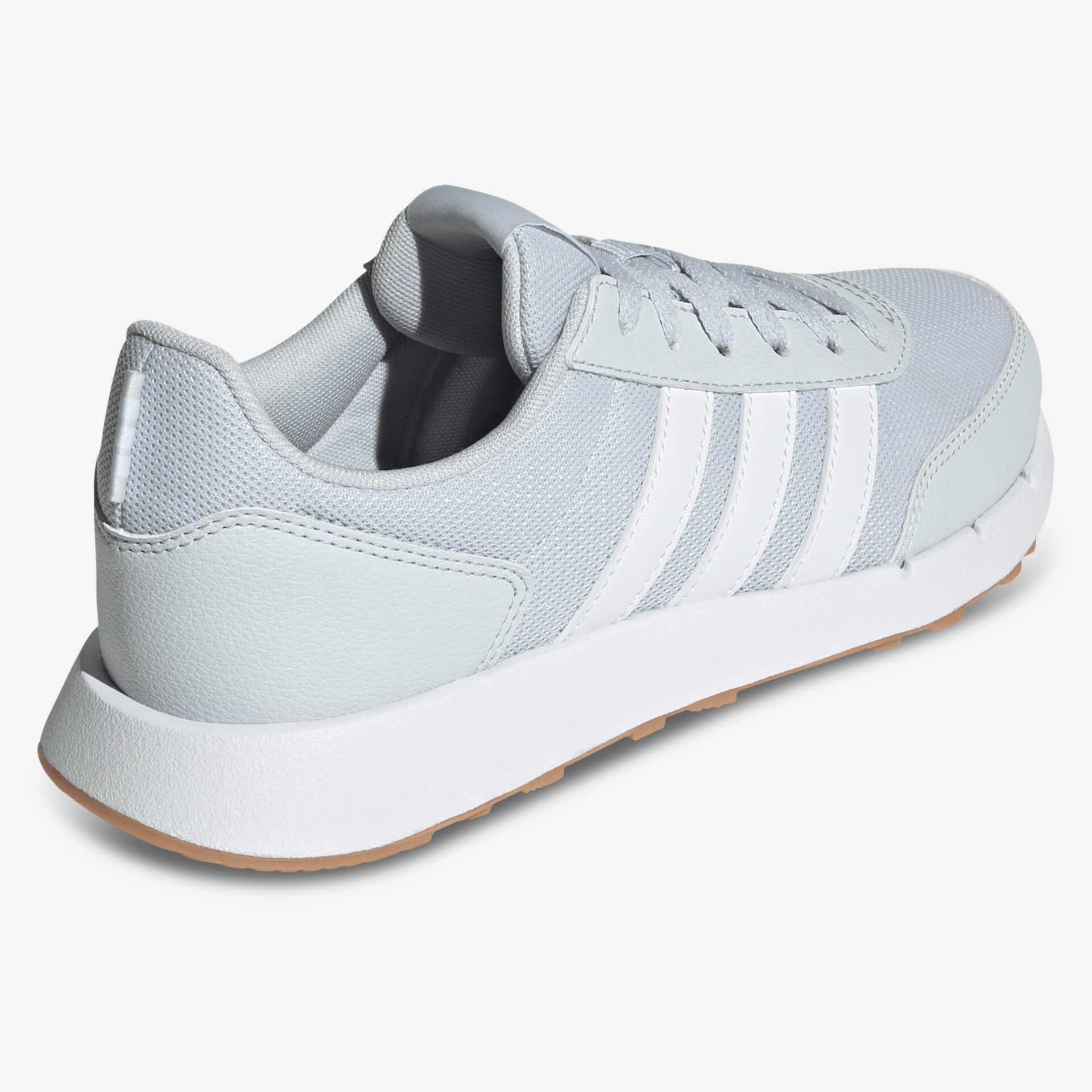 Moderner leichter Sneaker mit weißer Sohle und atmungsaktivem Material, sportlich und komfortabel