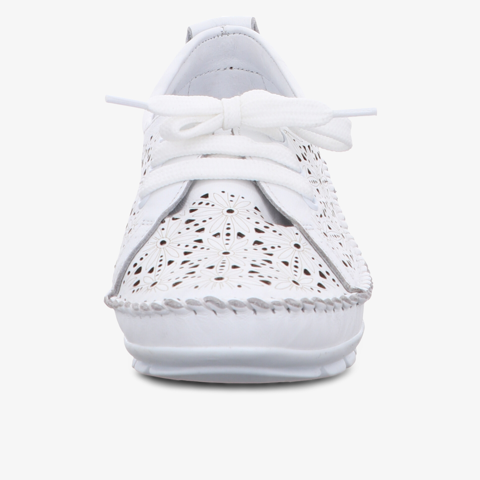 Eleganter weißer Schuh mit stilvollem Lochmuster und bequemer Schnürung, ideal für stilvolle Anlässe.