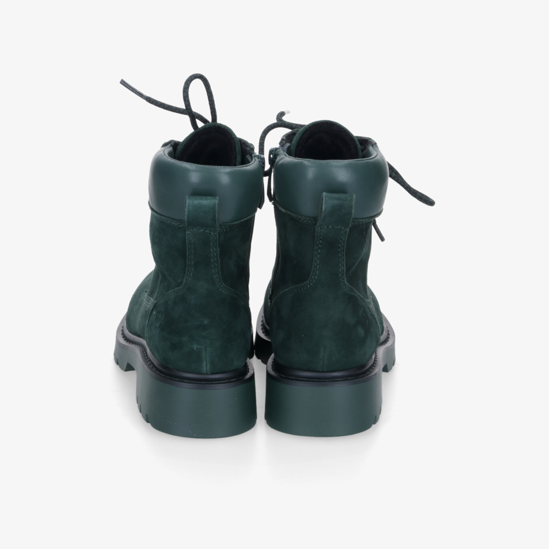 Robuste Schnürboots in Rückansicht mit griffiger Profilsohle und komfortablem Design