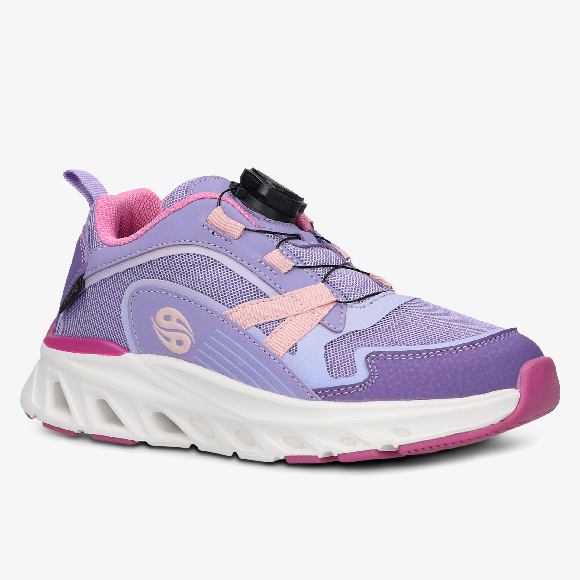 Leichter Sportschuh mit atmungsaktivem Mesh, flexibler Sohle und stabilem Halt für aktiven Alltag