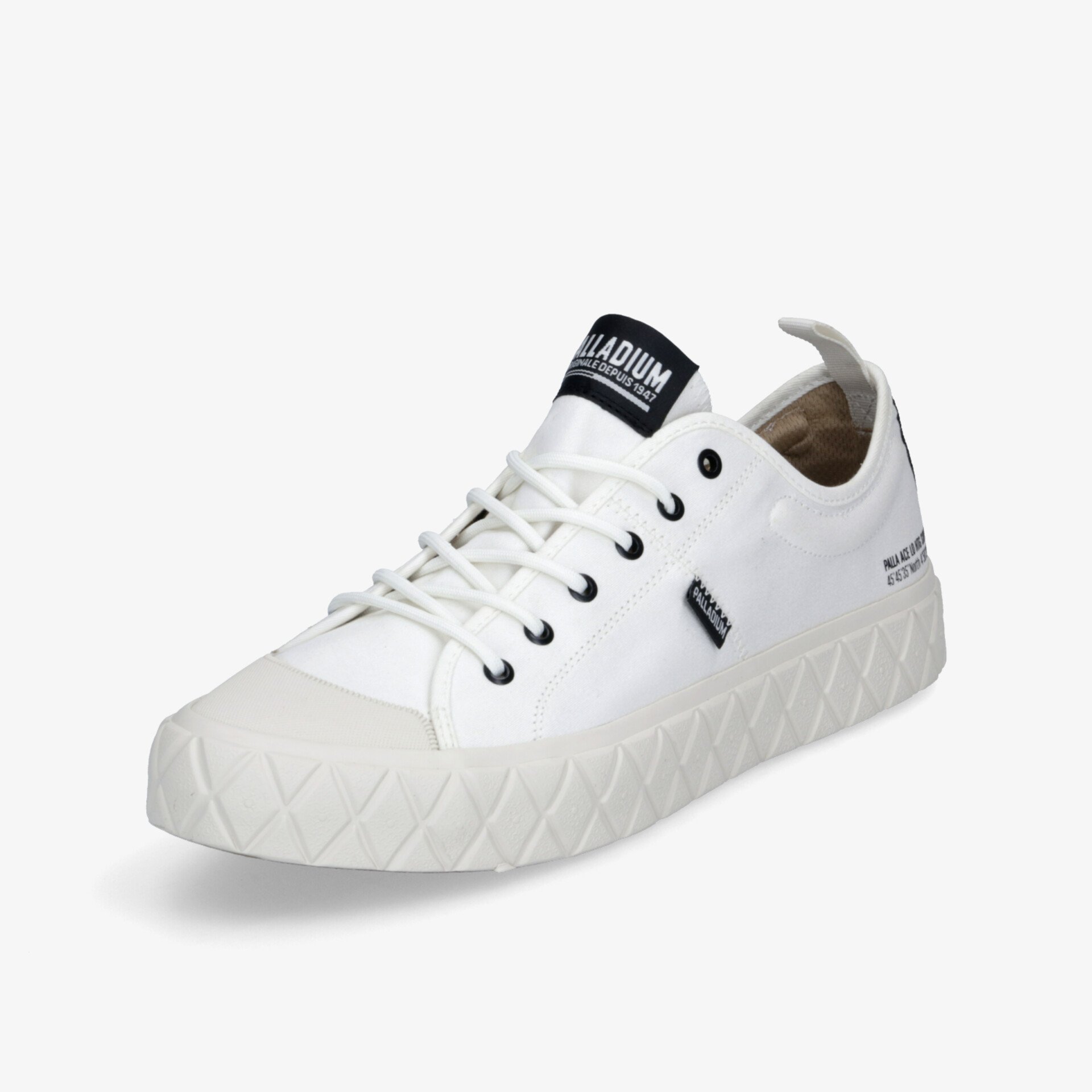 Weißer Sneaker mit robustem Design und bequemer Passform, ideal für Alltag und Freizeitaktivitäten.