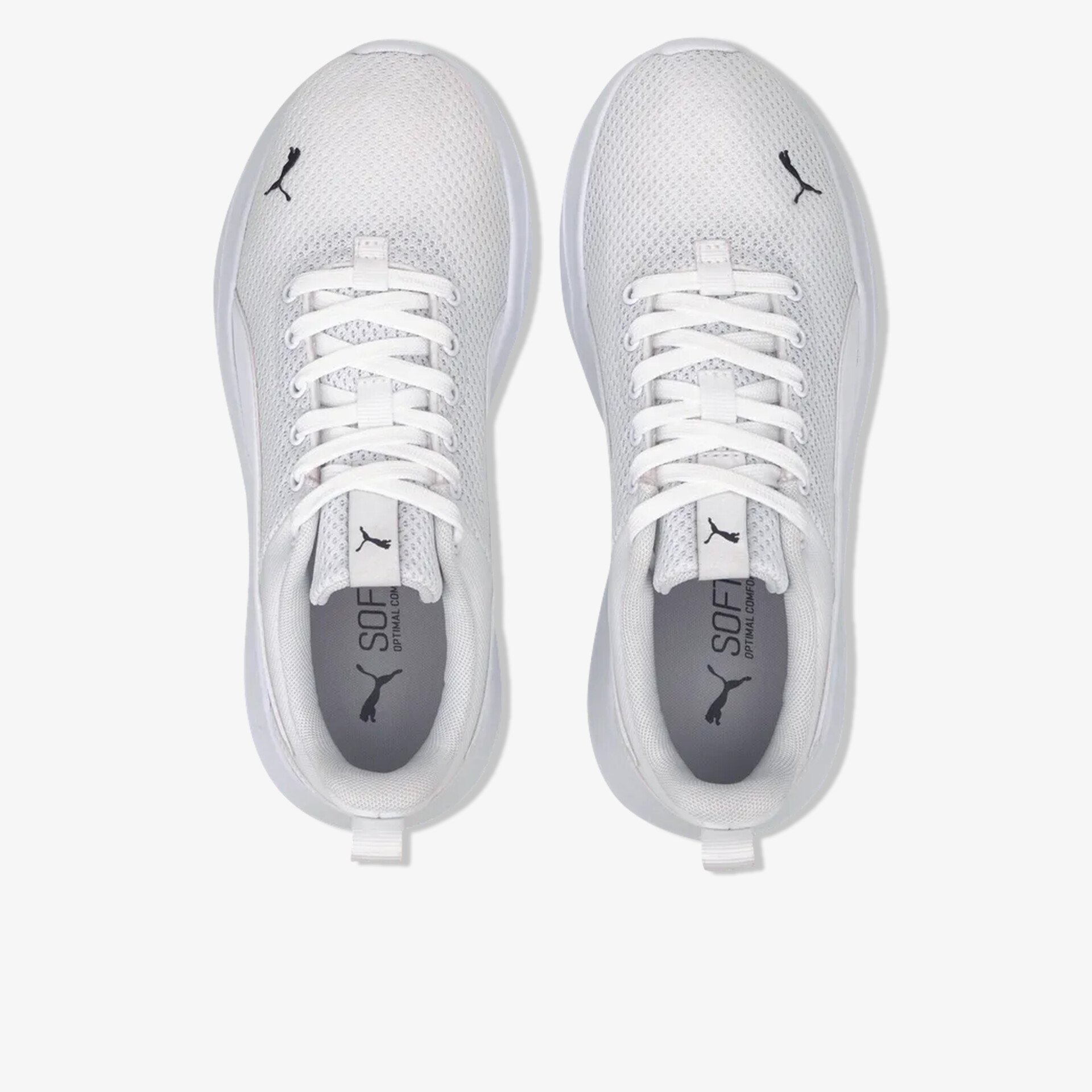 Leichter weißer Sneaker mit atmungsaktivem Material und sportlichem Design, komfortable Passform