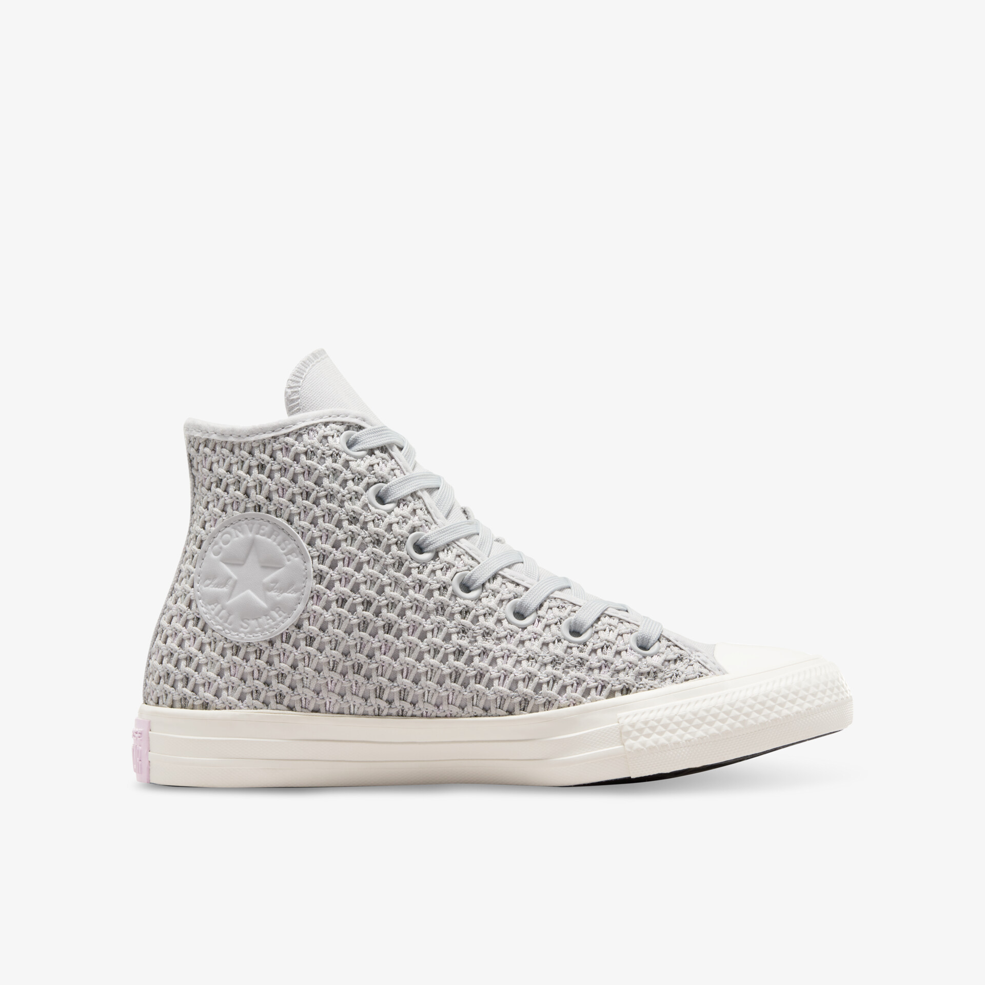 leichter Sneaker mit hochwertigem gestricktem Material und robuster Gummisohle in klarer Seitenansicht