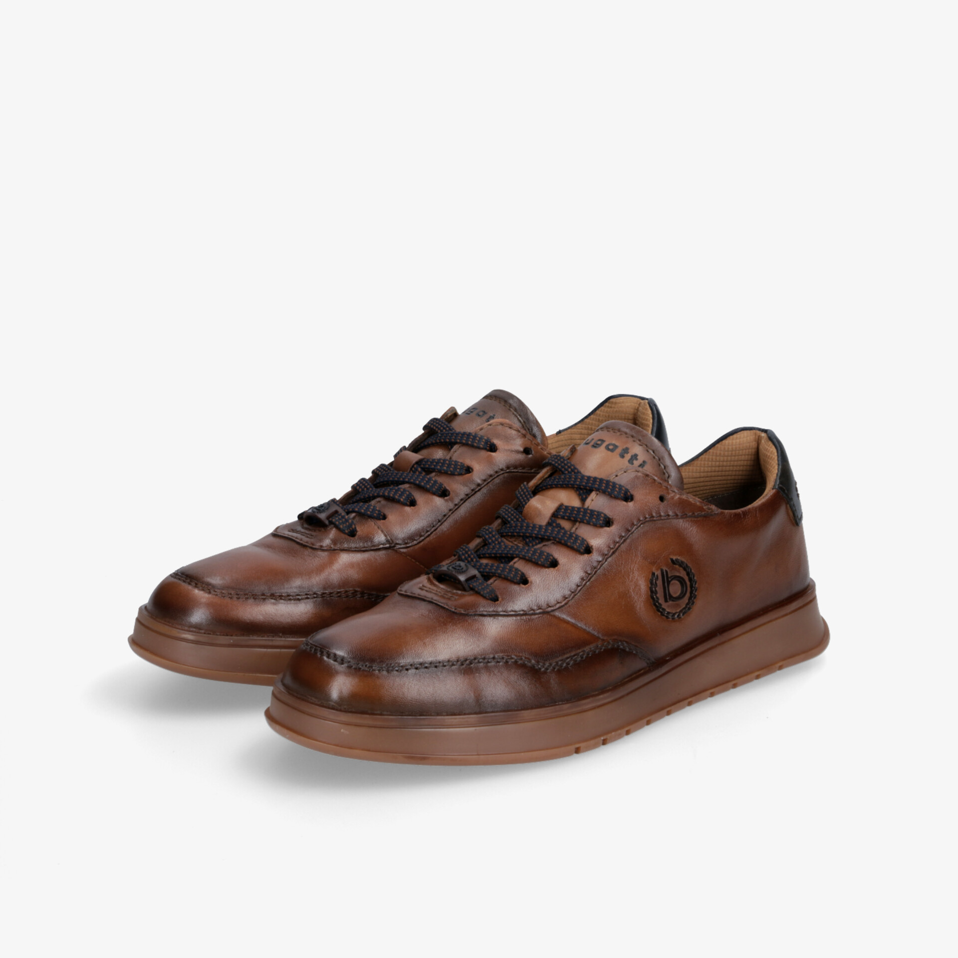 Hochwertige braune Ledersneaker mit sportlichem Design und bequemer Sohle für stilvollen Alltag