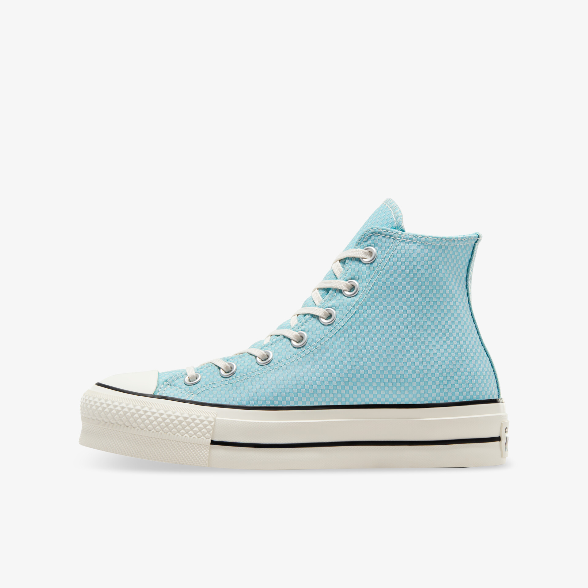 Hellblauer hoher Sneaker mit weißer Gummisohle und klassischen Schnürsenkeln in klarer Seitenansicht