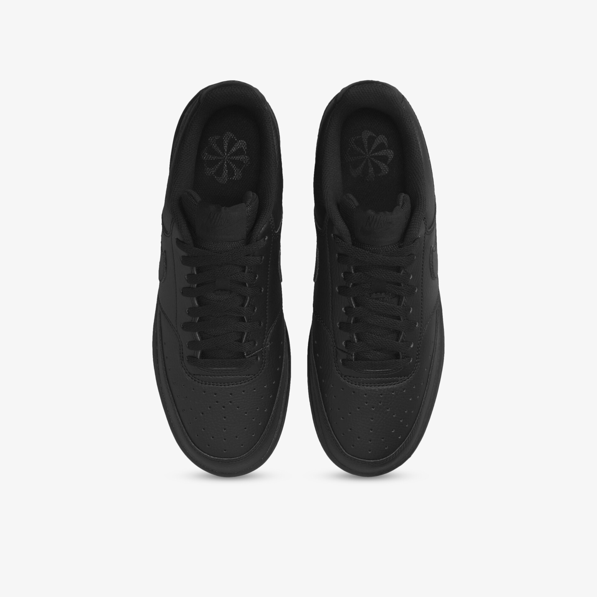 Klassische Sneaker mit sportlichem Design und hochwertiger Verarbeitung, ideal für vielseitige Einsatzbereiche.