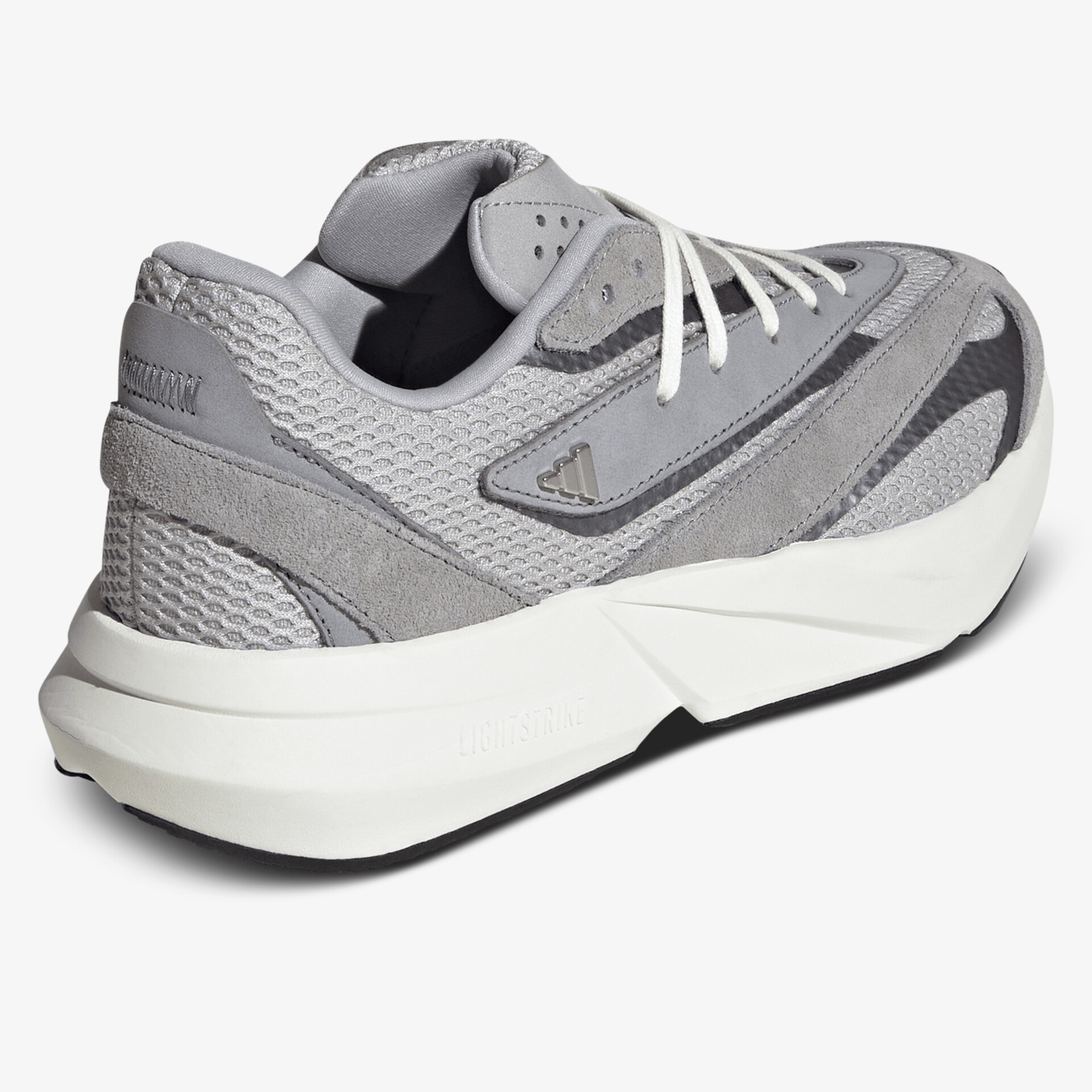 Grauer Sneaker mit atmungsaktivem Material und dämpfender Sohle für komfortables Tragen